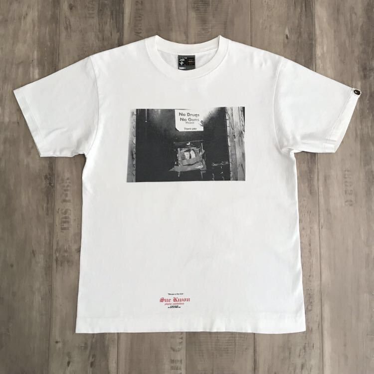 Bape 2002 BAPE Sue Kwon Photo Exhibition T-shirt Size US M / EU 48-50 / 2 - 1 Thumbnail