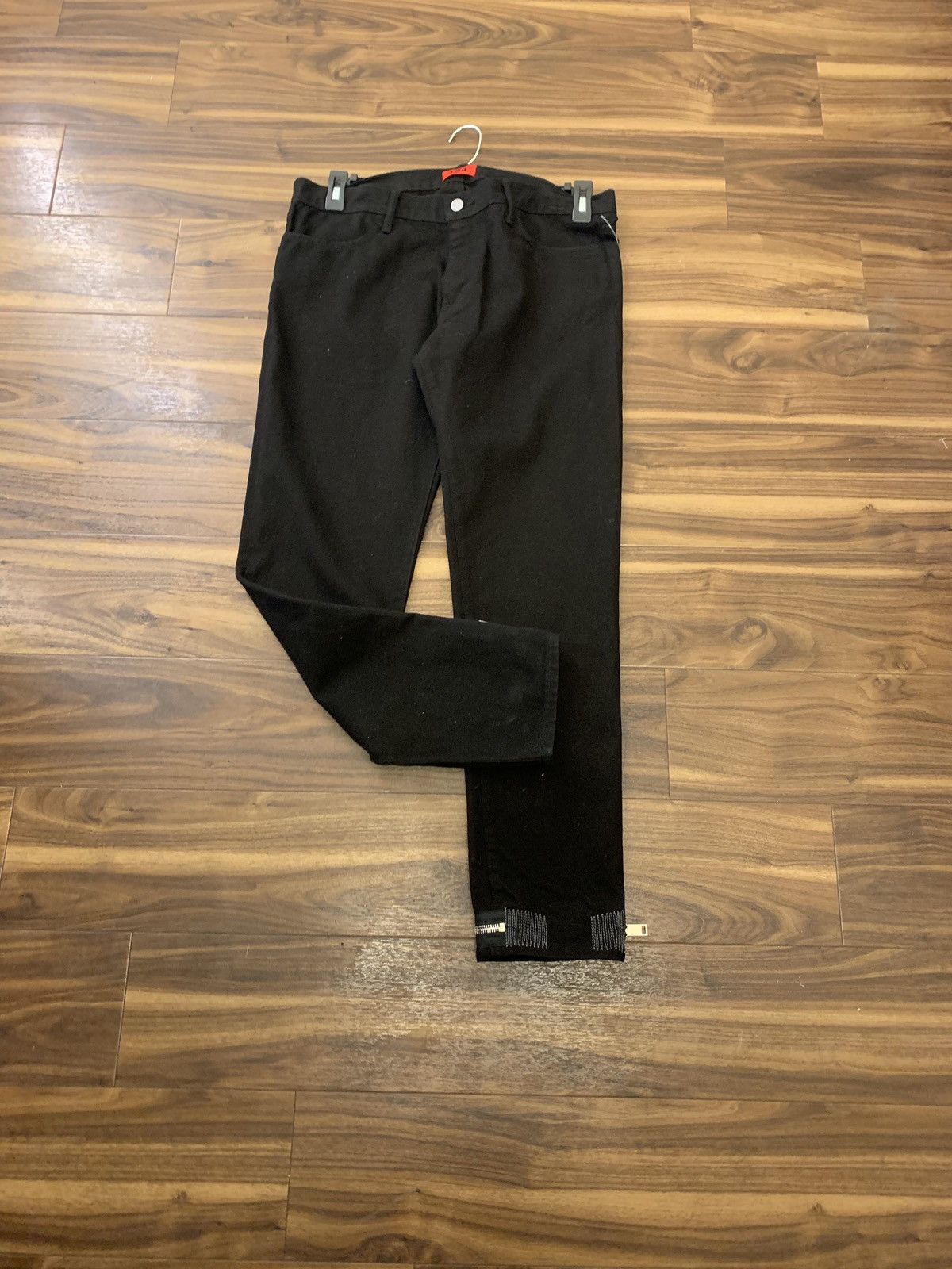 424 Single Zip Hem Denim in Black Size US 33 - 2 Thumbnail