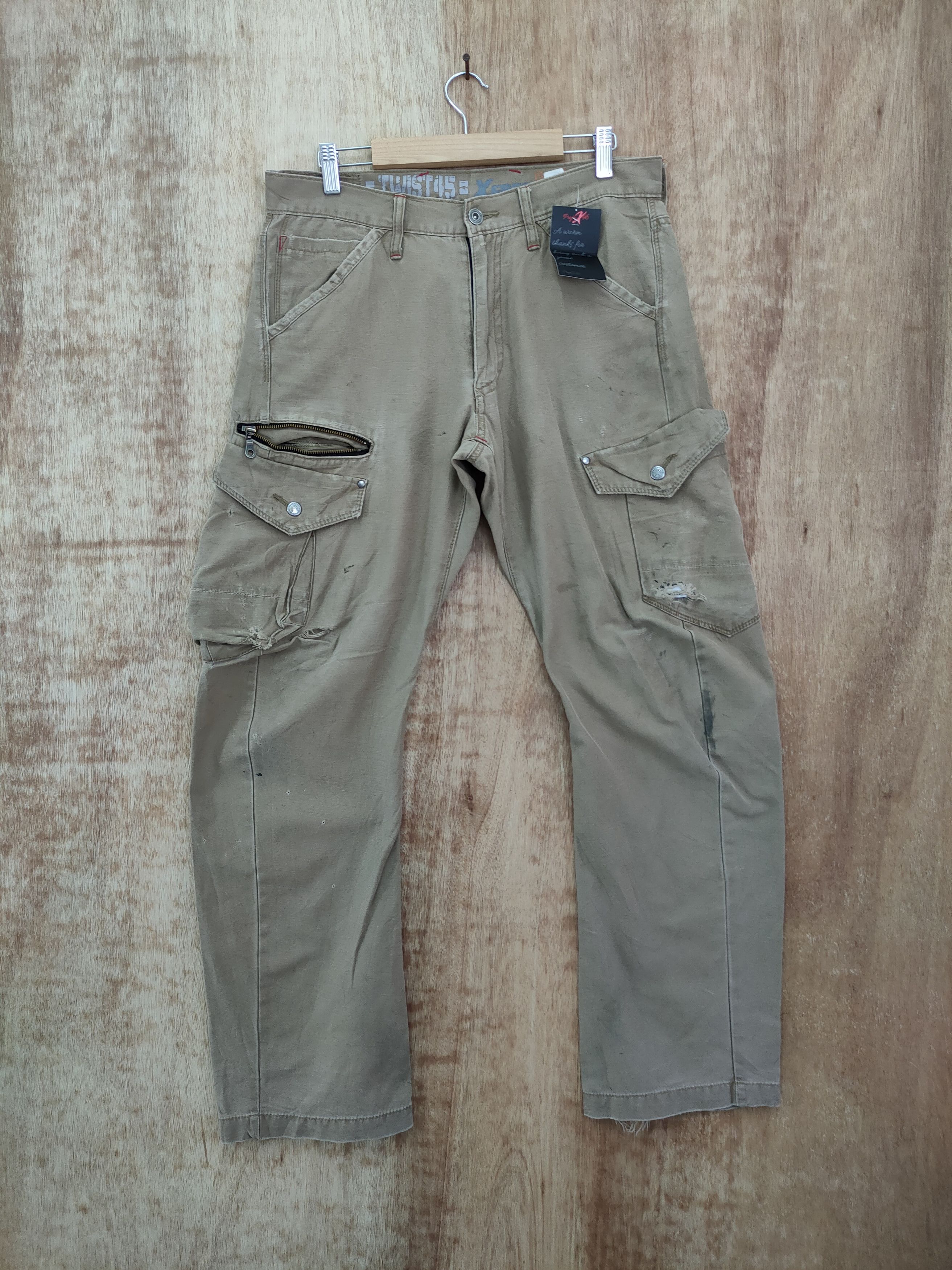 Japanese Brand DL Xebec thrashed distressed multipocket cargo pants #46-077 Size US 32 / EU 48 - 1 Thumbnail