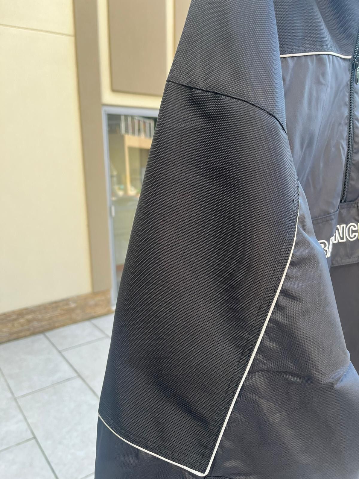 Balenciaga Half Zip Anorak Pullover Cargo Logo Parka in Black Size US M / EU 48-50 / 2 - 12 Thumbnail