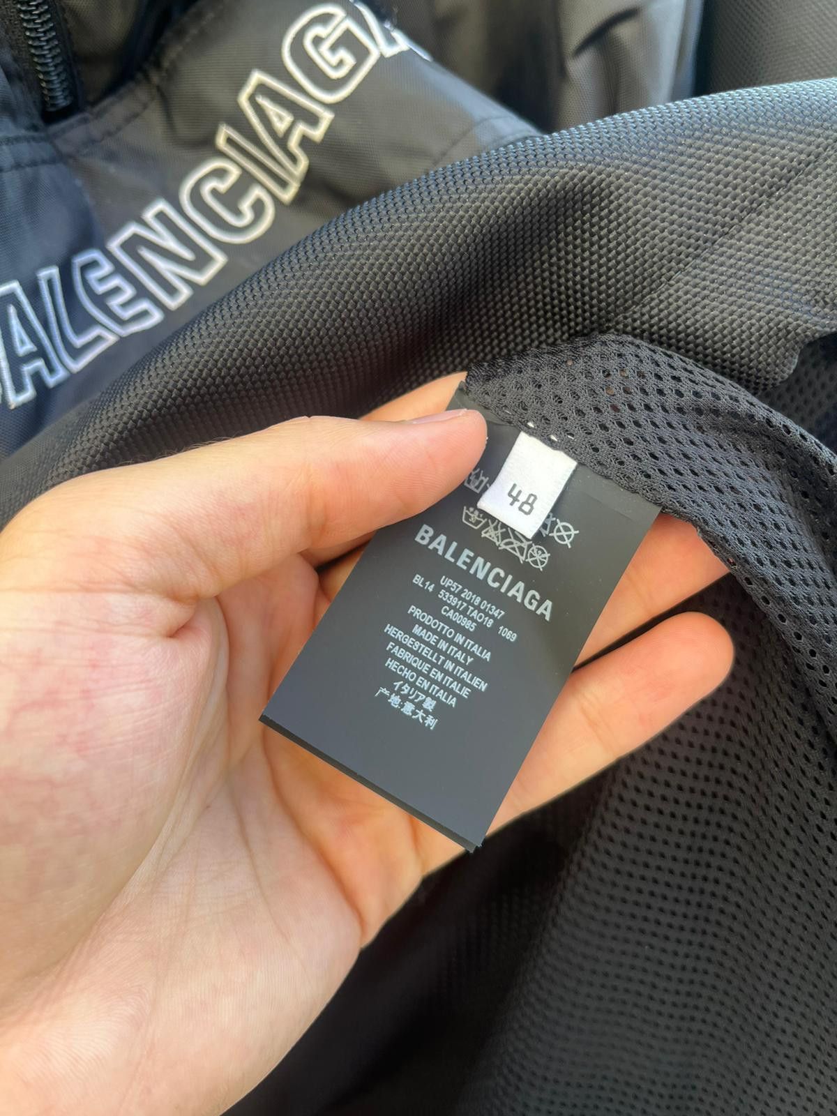 Balenciaga Half Zip Anorak Pullover Cargo Logo Parka in Black Size US M / EU 48-50 / 2 - 16 Thumbnail