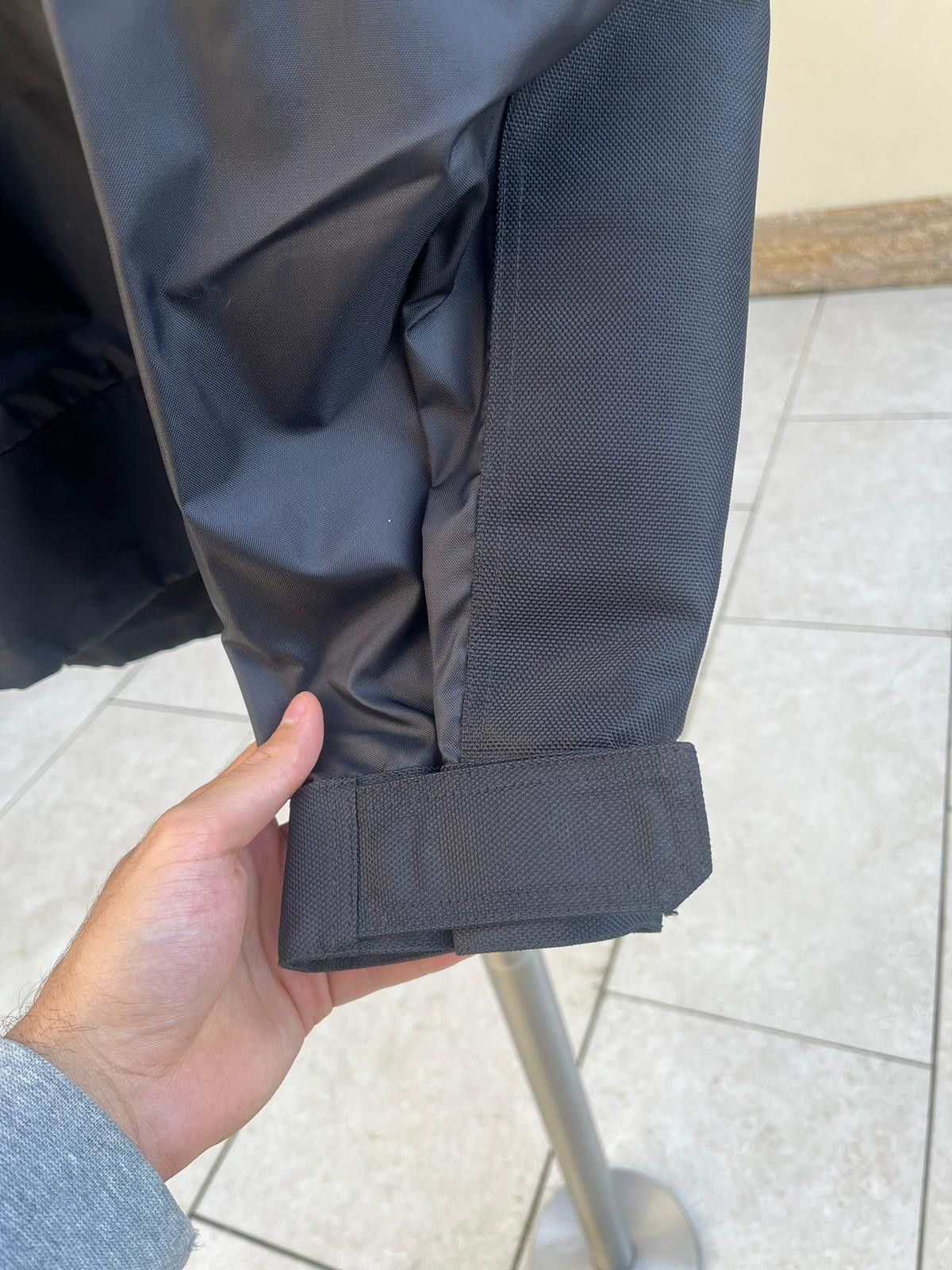 Balenciaga Half Zip Anorak Pullover Cargo Logo Parka in Black Size US M / EU 48-50 / 2 - 3 Thumbnail