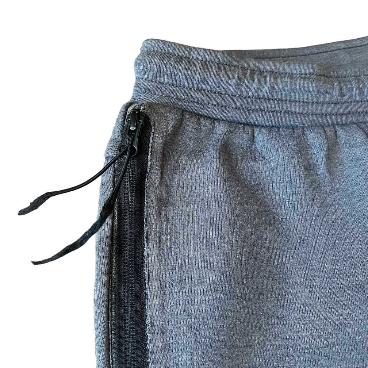 Nike Nike tech fleece Sweatpants Size US 30 / EU 46 - 5 Thumbnail