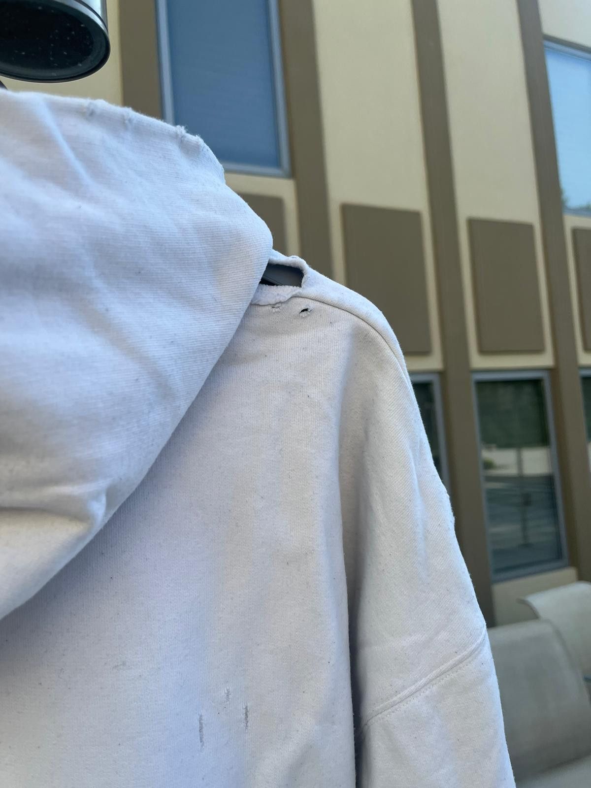 Balenciaga Unfit Shadow Logo Hoodie in Off White Size US S / EU 44-46 / 1 - 15 Thumbnail