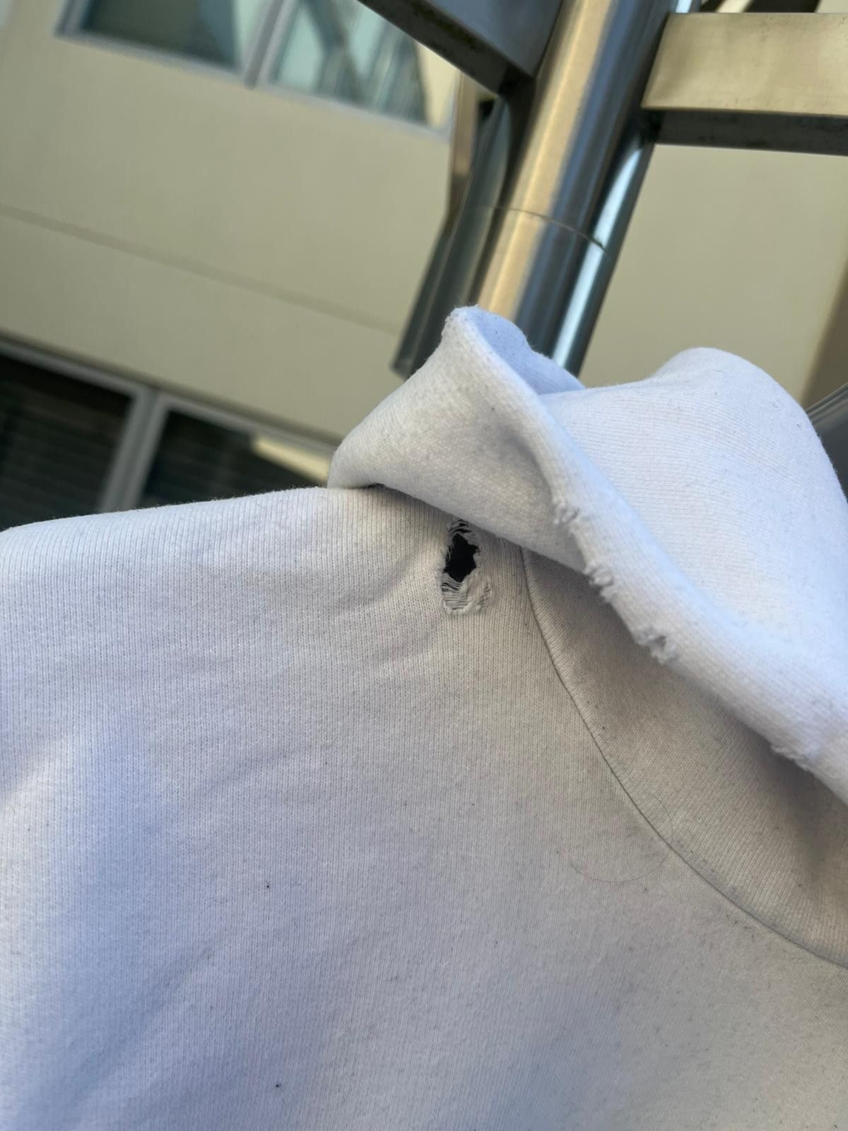 Balenciaga Unfit Shadow Logo Hoodie in Off White Size US S / EU 44-46 / 1 - 9 Thumbnail