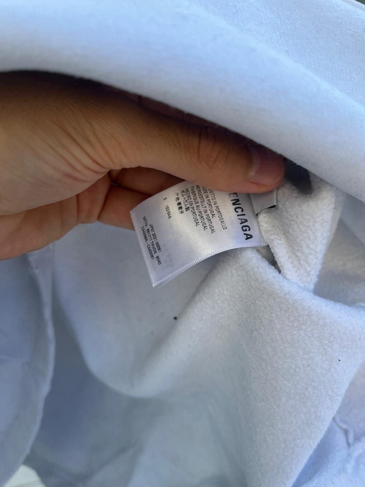 Balenciaga Unfit Shadow Logo Hoodie in Off White Size US S / EU 44-46 / 1 - 20 Thumbnail