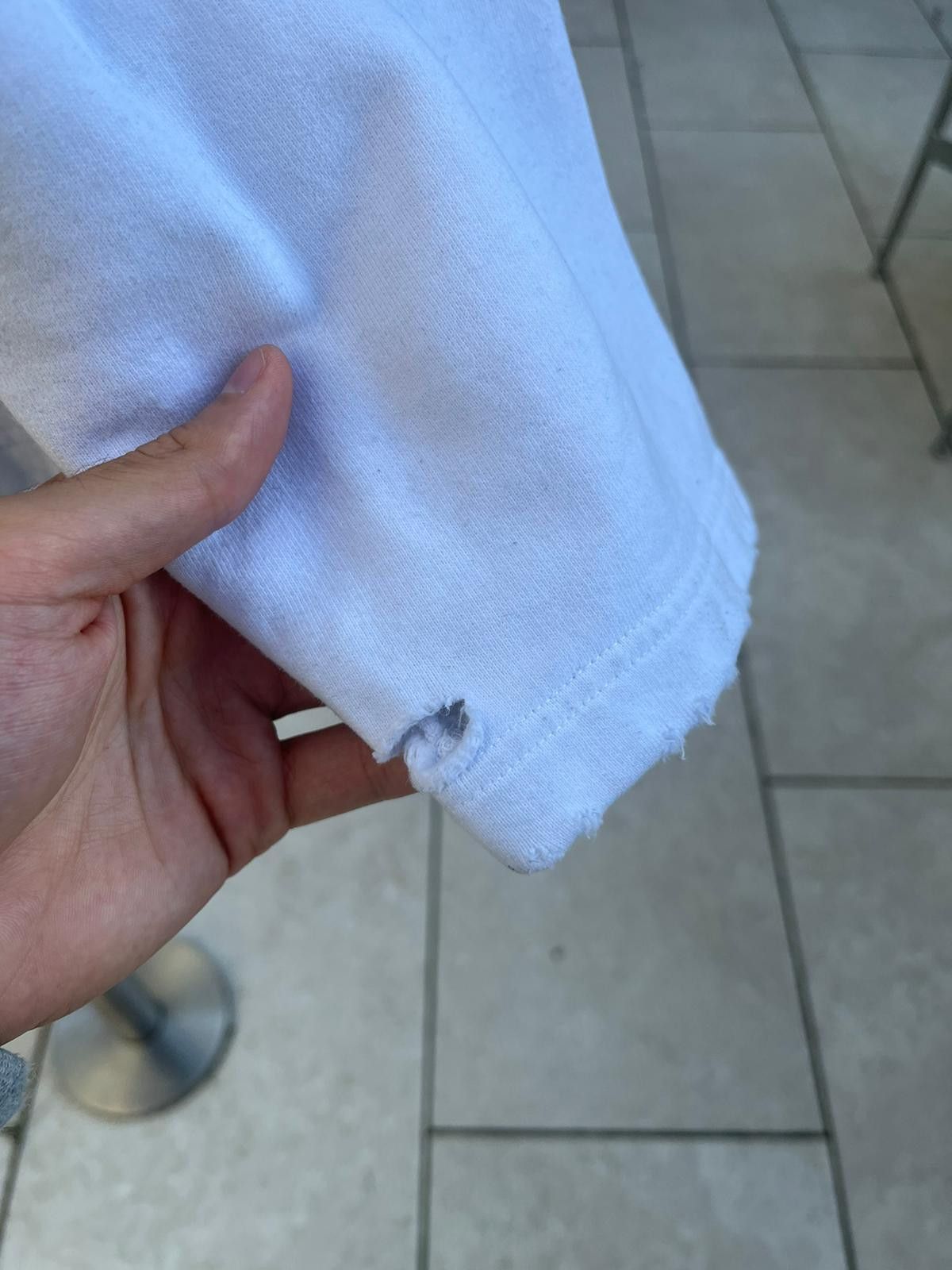 Balenciaga Unfit Shadow Logo Hoodie in Off White Size US S / EU 44-46 / 1 - 18 Thumbnail