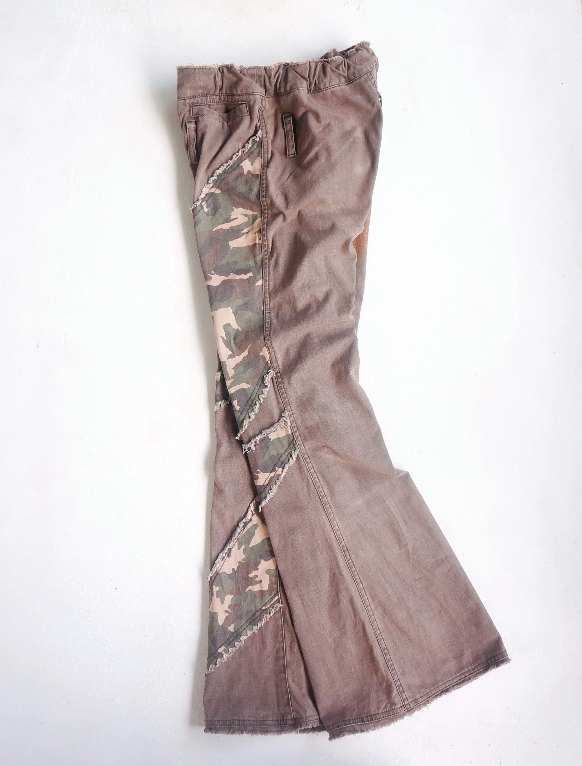 Japanese Brand PENTY'S Camo Patched Flare Pants Size 24" / US 00 / IT 34 - 5 Thumbnail