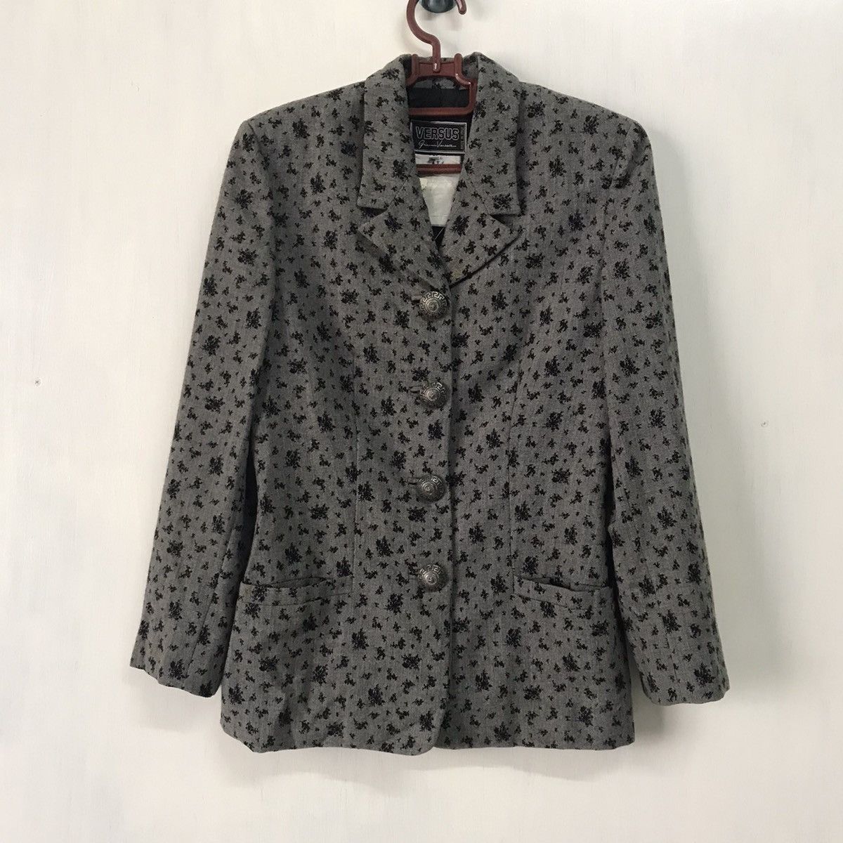 Gianni Valentino Vintage versus gianni versace jacket Size US S / EU 44-46 / 1 - 1 Thumbnail