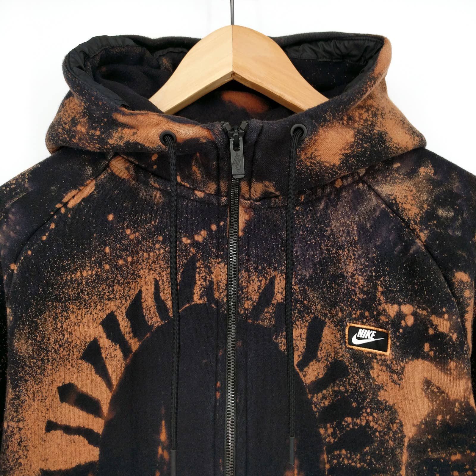 Nike Nike "Black Hole Sun" Custom Hand Bleached Fleece Hoodie L Size US L / EU 52-54 / 3 - 2 Thumbnail