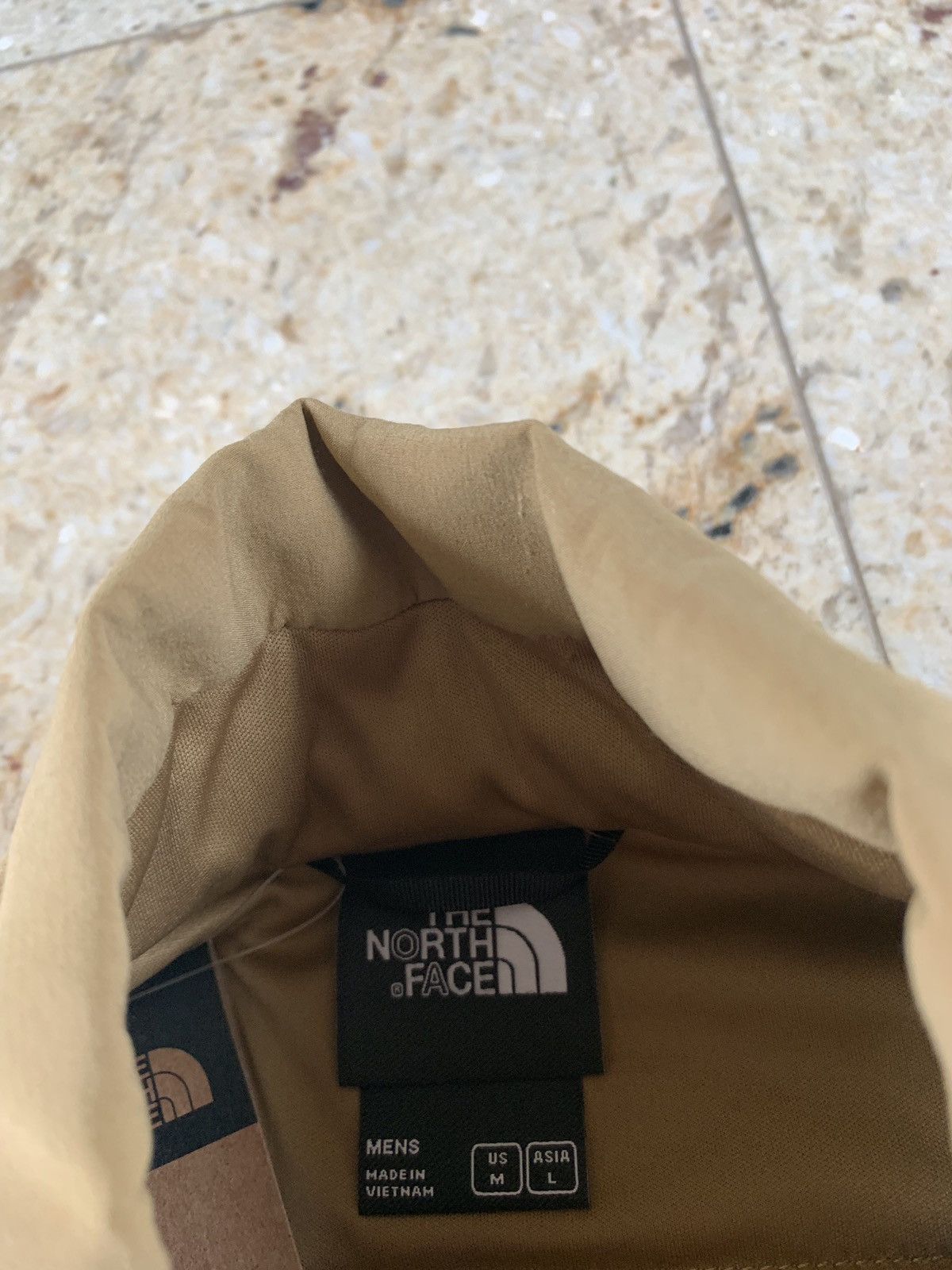The North Face Lightly Padded, Line Half Button Pullover in Beige Size US M / EU 48-50 / 2 - 10 Thumbnail