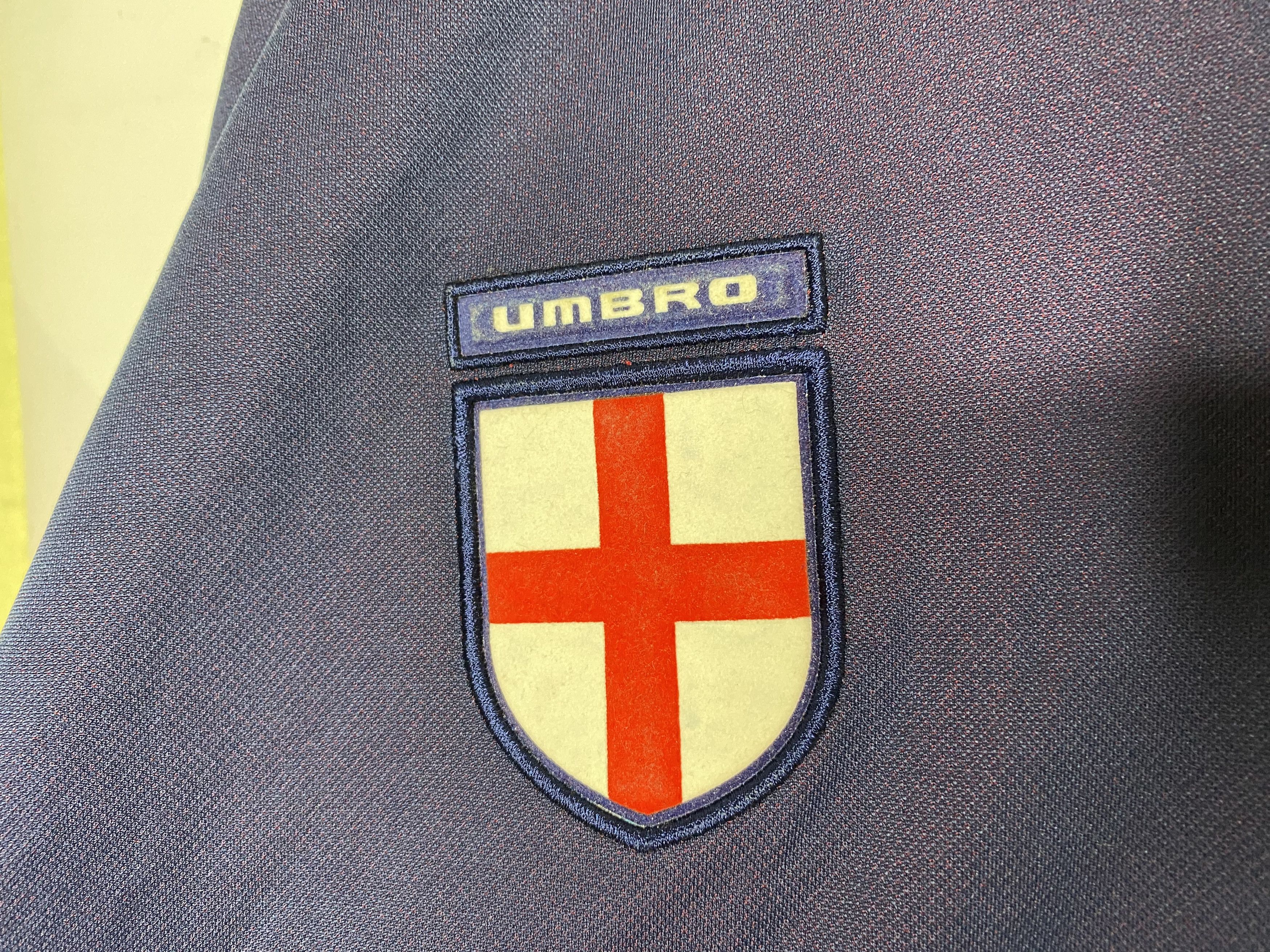 UEFA × Umbro ENGLAND 2002-04 AWAY FOOTBALL SHIRT SOCCER JERSEY REVERSIBLE Size US XL / EU 56 / 4 - 10 Thumbnail