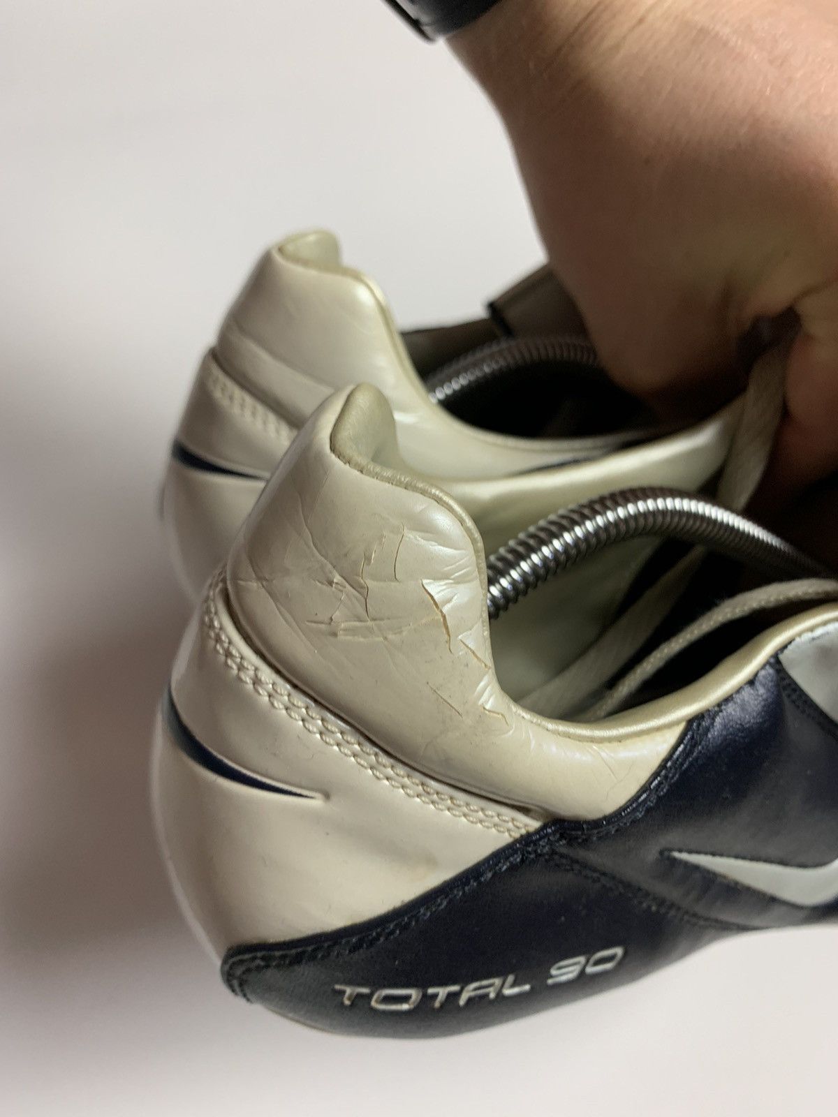Vintage Vintage soccer Boots Nike total 90 size 11,5 Size US 11.5 / EU 44-45 - 9 Thumbnail