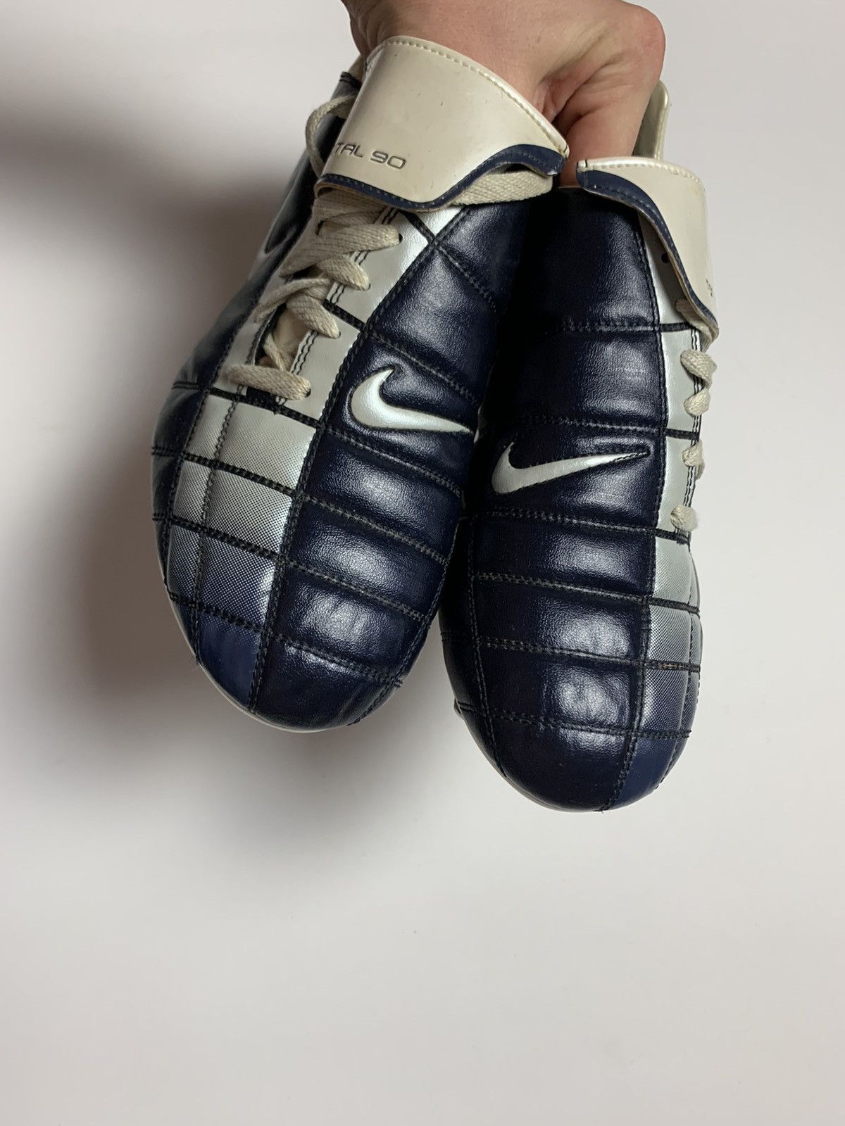 Vintage Vintage soccer Boots Nike total 90 size 11,5 Size US 11.5 / EU 44-45 - 5 Thumbnail