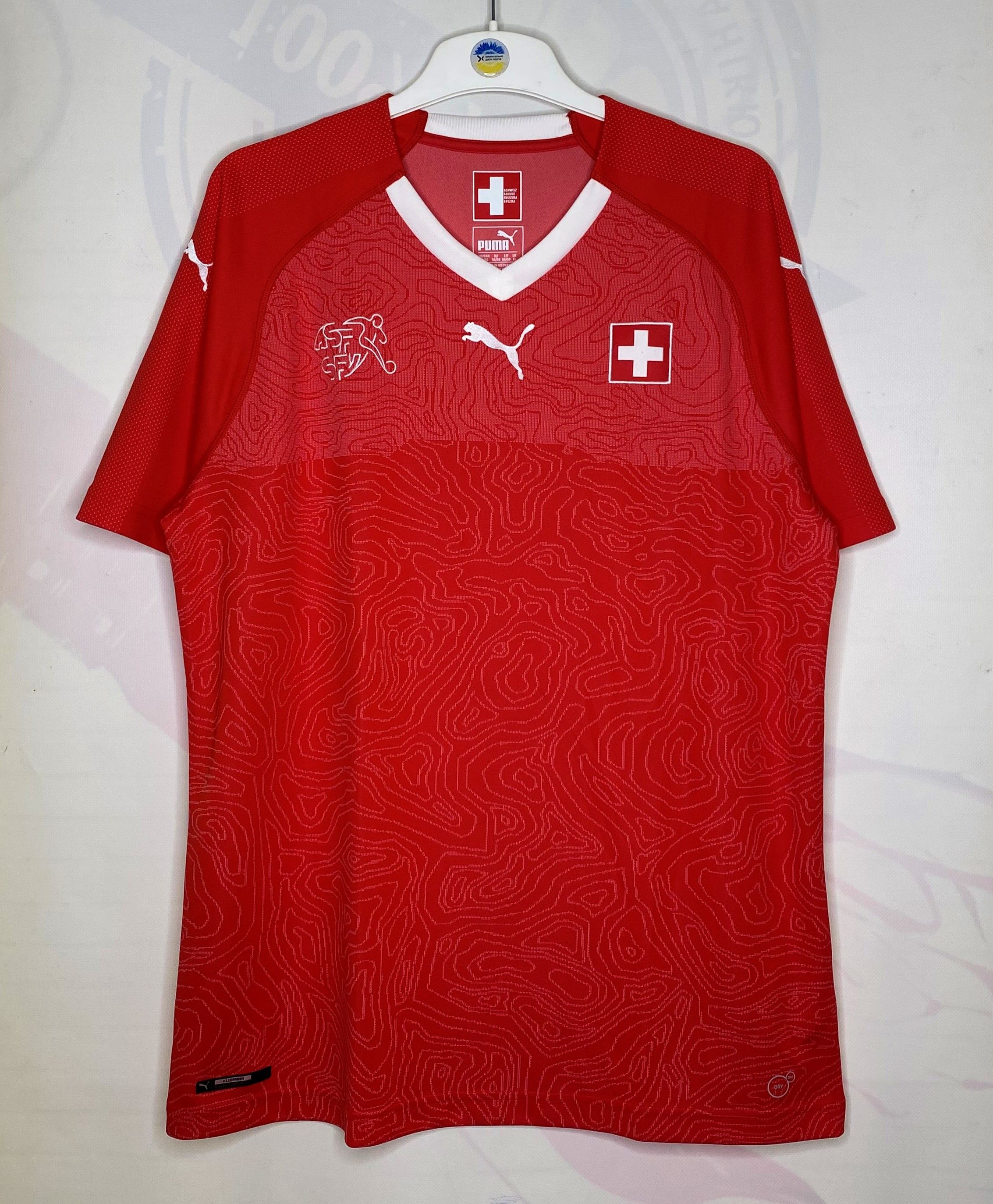 Puma × UEFA SWITZERLAND TEAM 2018 2020 HOME FOOTBALL SHIRT SOCCER JERSEY Size US L / EU 52-54 / 3 - 1 Thumbnail