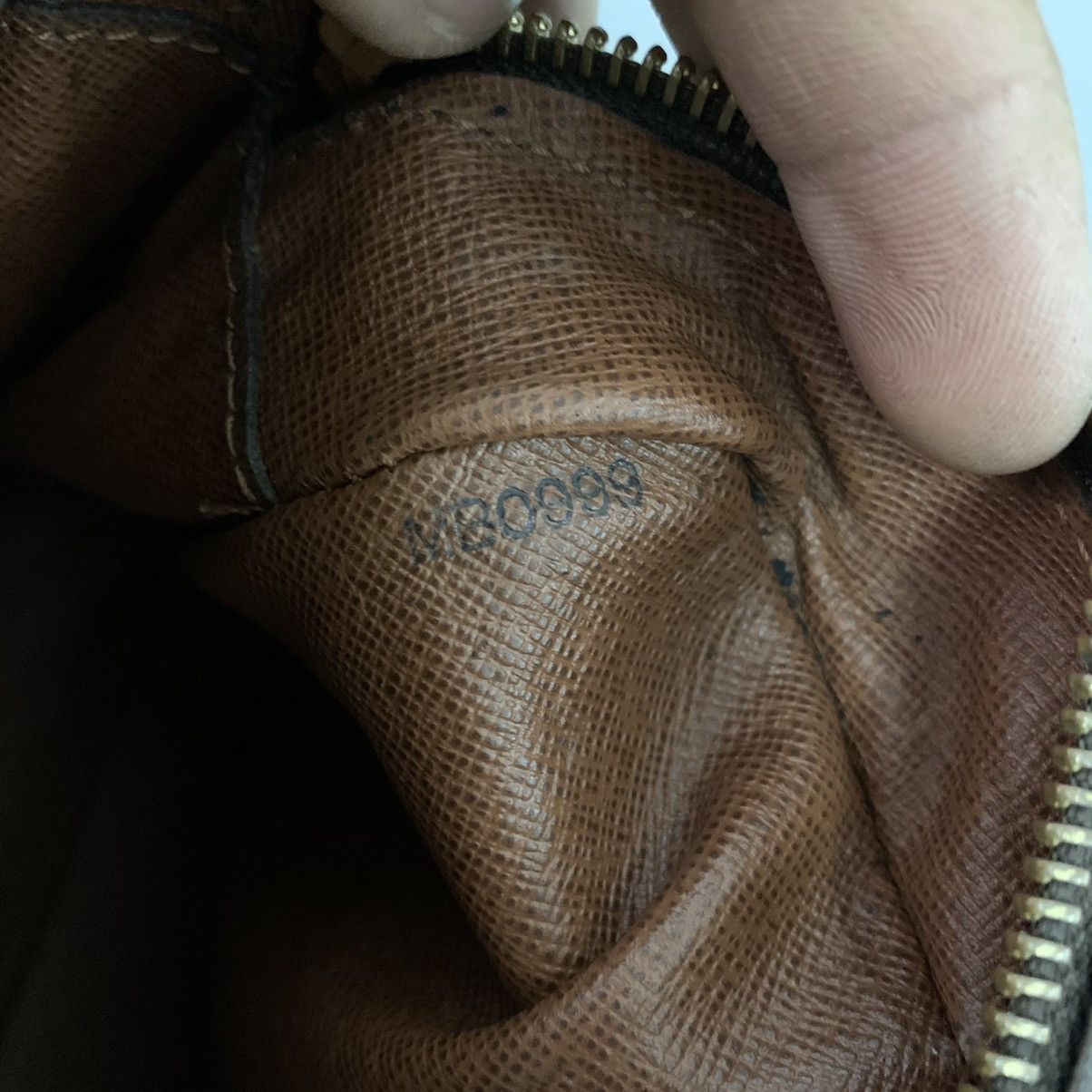 Louis Vuitton Louis Vuitton Monogram Slingbag Size ONE SIZE - 25 Thumbnail