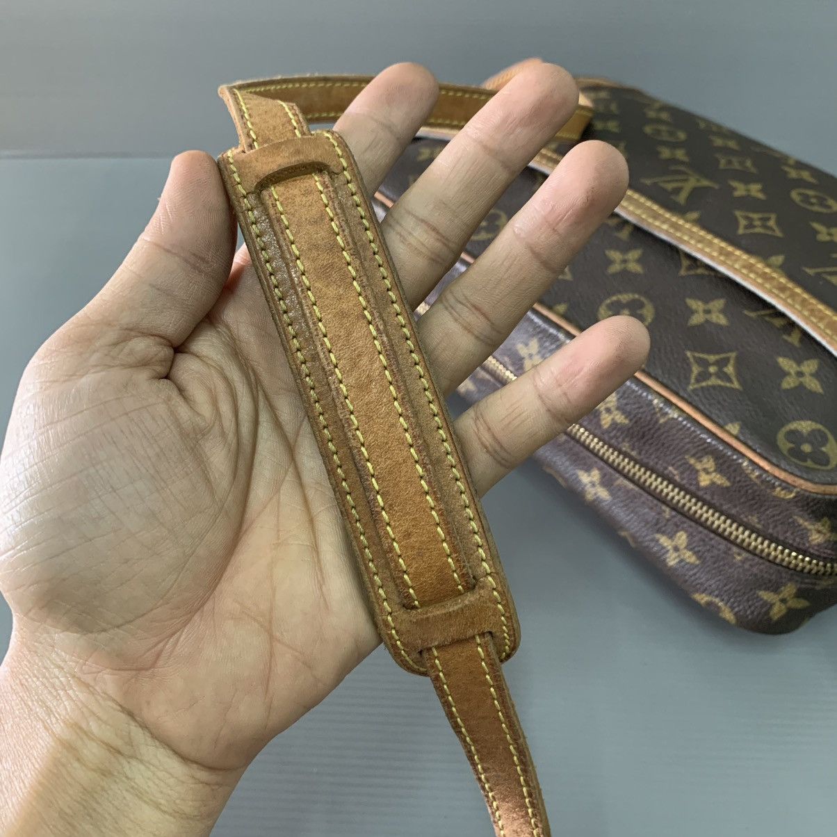 Louis Vuitton Louis Vuitton Monogram Slingbag Size ONE SIZE - 19 Thumbnail