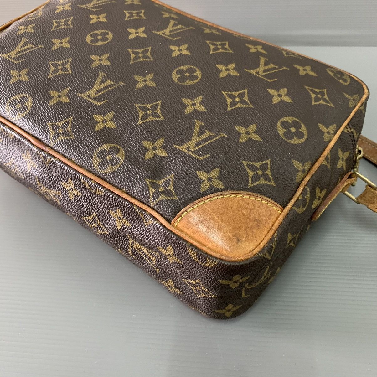 Louis Vuitton Louis Vuitton Monogram Slingbag Size ONE SIZE - 10 Thumbnail