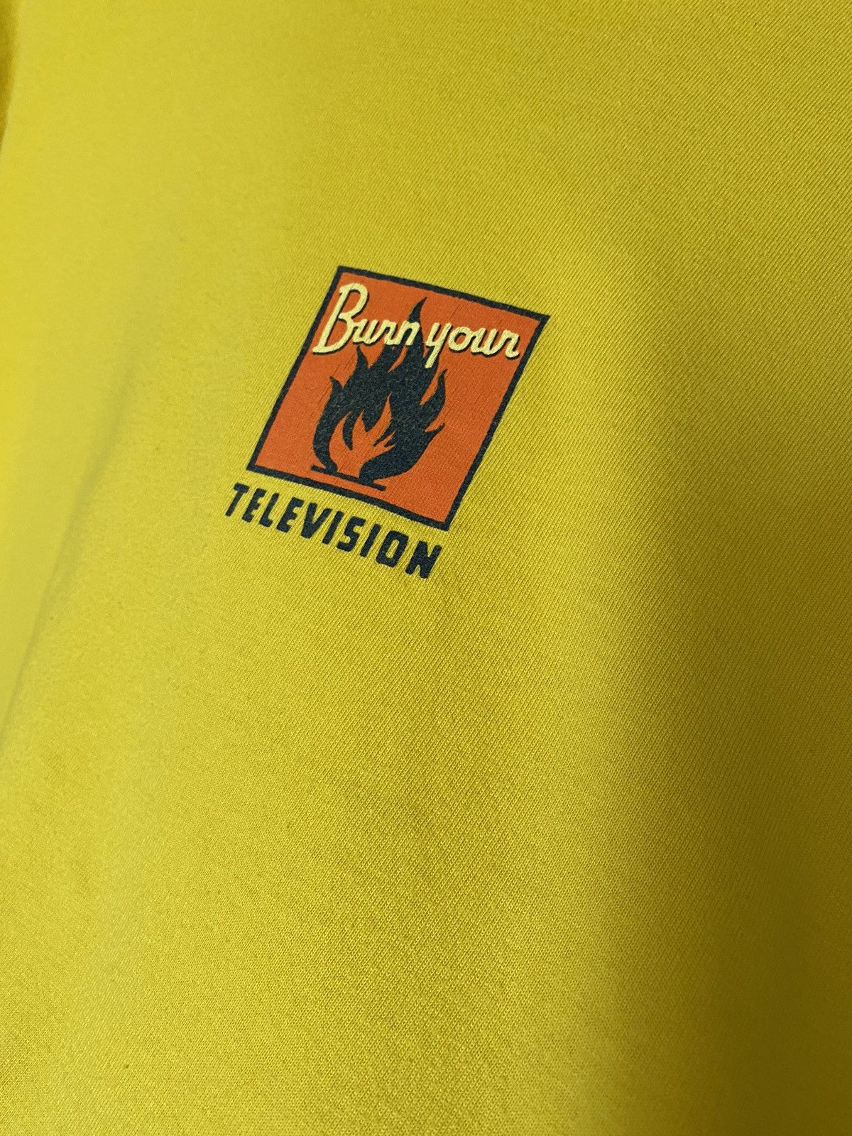 Nike Vintage Nike Burn Your Television T Shirt Tee Jordan Court Size US L / EU 52-54 / 3 - 3 Thumbnail