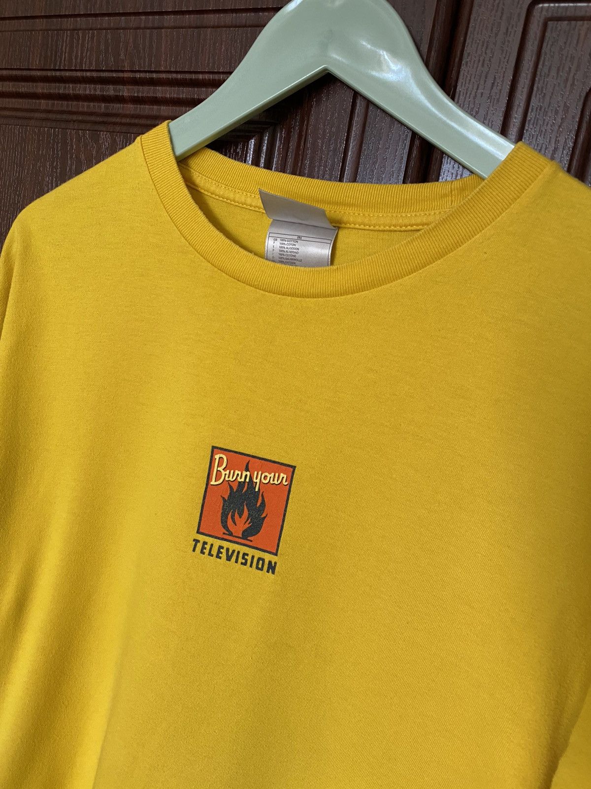 Nike Vintage Nike Burn Your Television T Shirt Tee Jordan Court Size US L / EU 52-54 / 3 - 2 Thumbnail