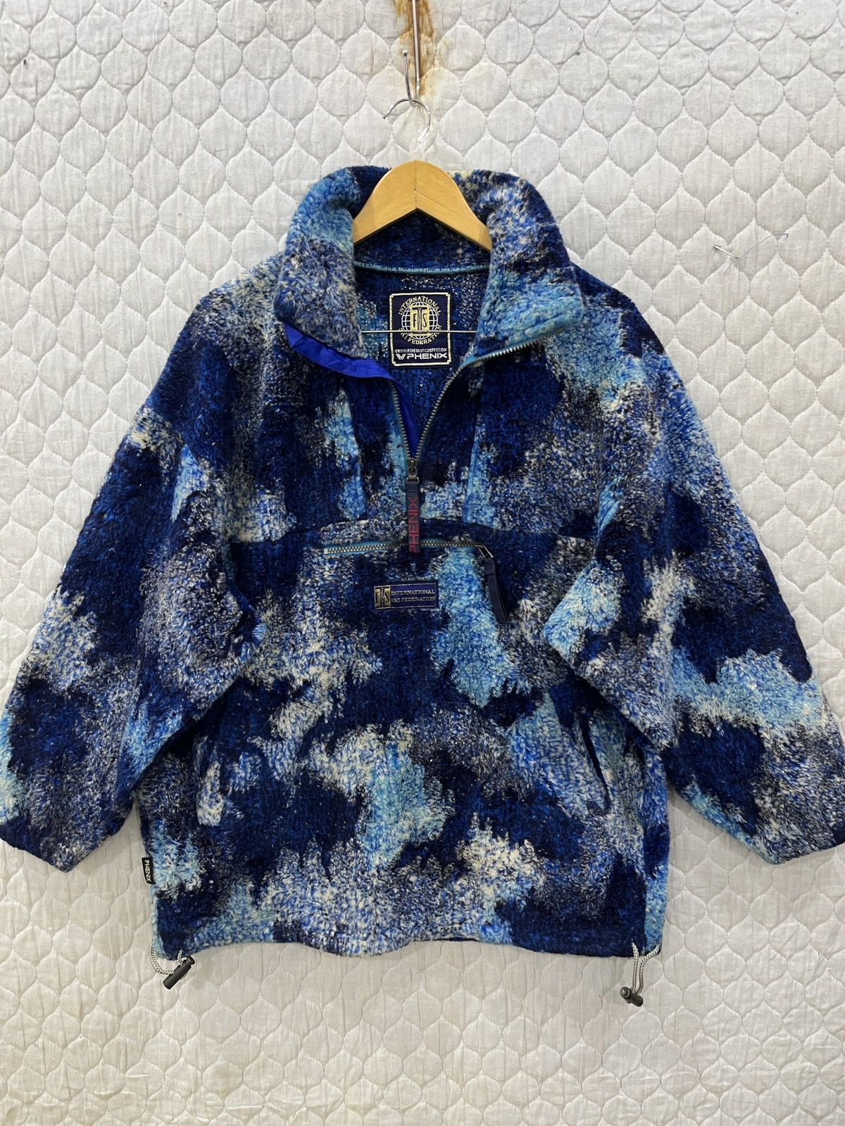 (LLL). VINTAGE PHENIX INTERNATIONAL SKI FEDERATION JACKET