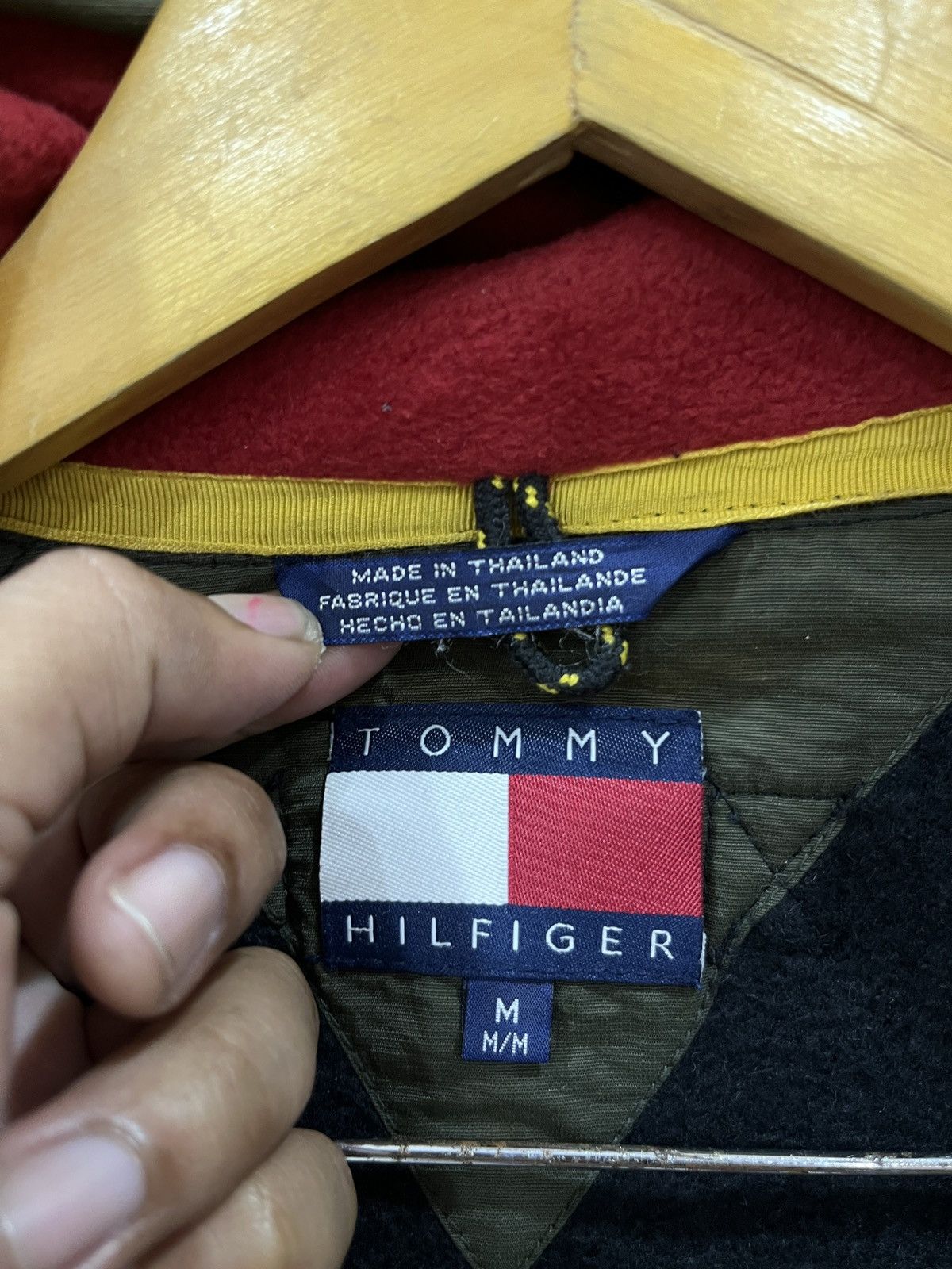 Hypebeast × Tommy Hilfiger (Rrr). VINTAGE TOMMY HILFIGER HYPEBEAST JACKET Size US M / EU 48-50 / 2 - 8 Thumbnail