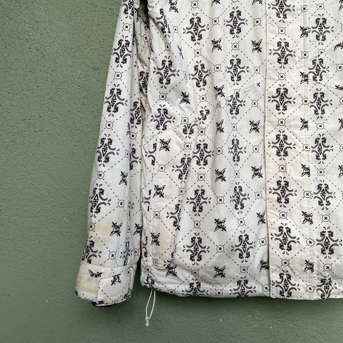Quicksilver × Quiksilver Vintage QUIKSILVER Full Print Zipper Ups Hooded Jacker Size US L / EU 52-54 / 3 - 4 Thumbnail
