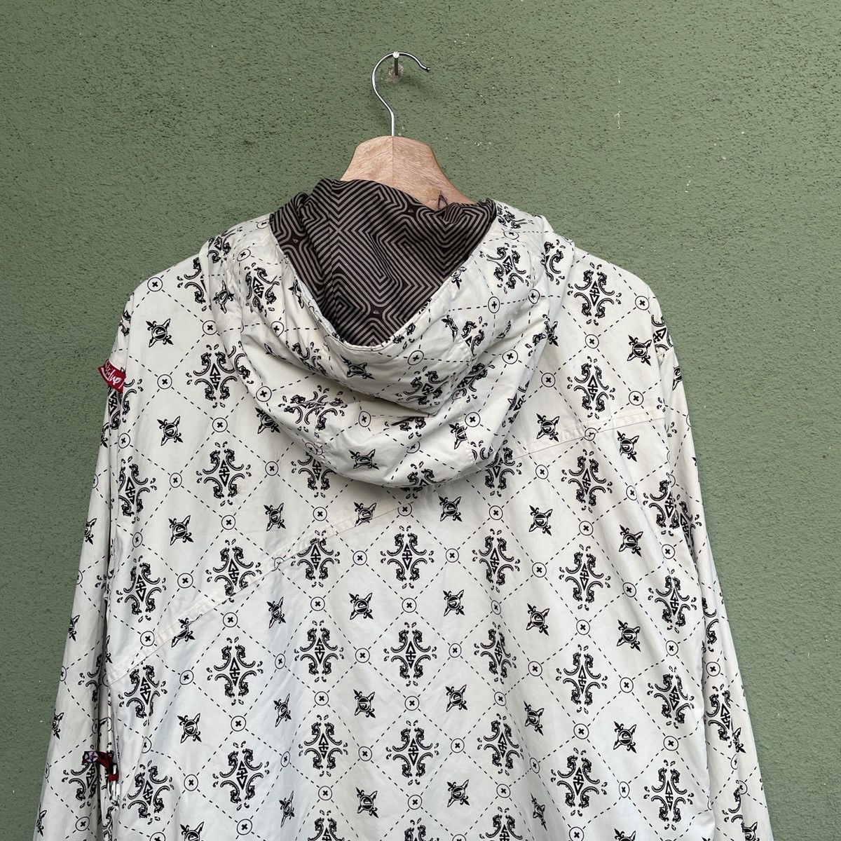 Quicksilver × Quiksilver Vintage QUIKSILVER Full Print Zipper Ups Hooded Jacker Size US L / EU 52-54 / 3 - 11 Thumbnail