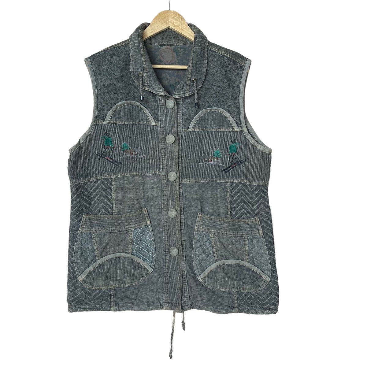 Japanese Brand 🔥🔥Rare Unbrand Multipocket Tactical Vest Nice Design Vest Size US L / EU 52-54 / 3 - 1 Thumbnail