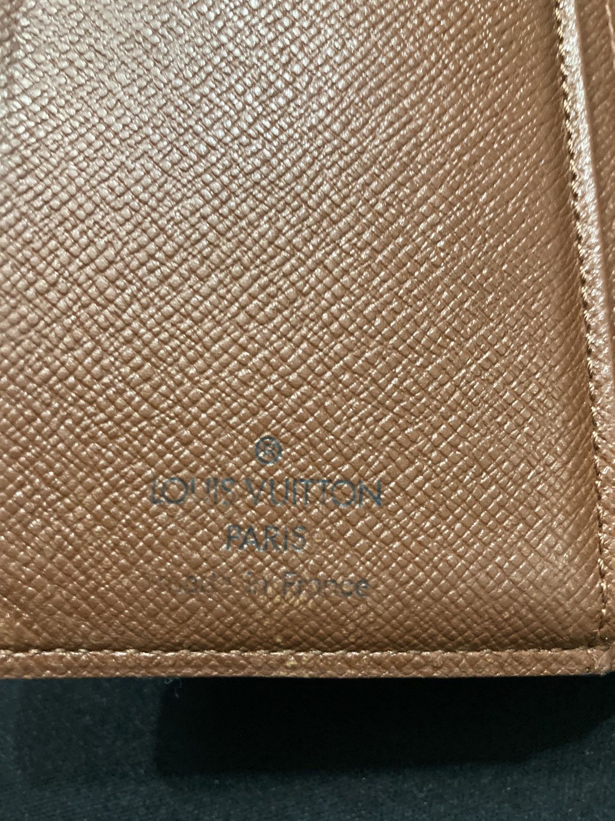 Louis Vuitton Louis Vuitton French Purse Size ONE SIZE - 4 Thumbnail