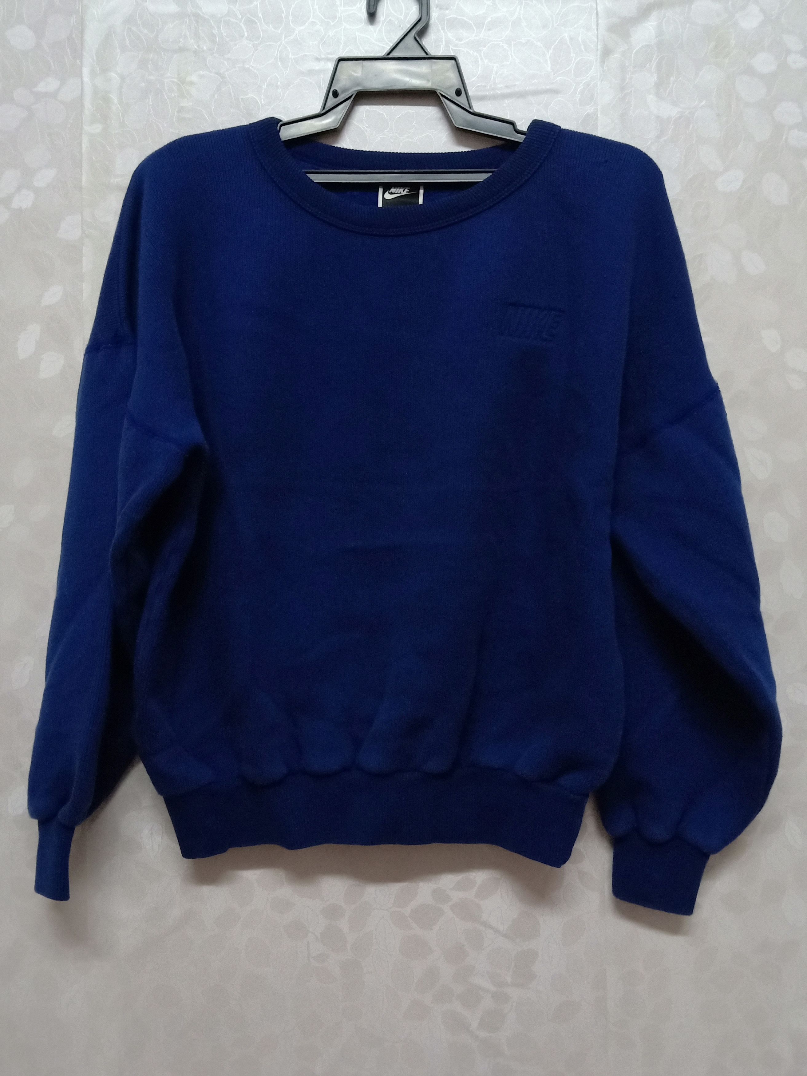 Nike Vintage Nike Small Logo Pullover Sweatshirts Size US M / EU 48-50 / 2 - 1 Thumbnail