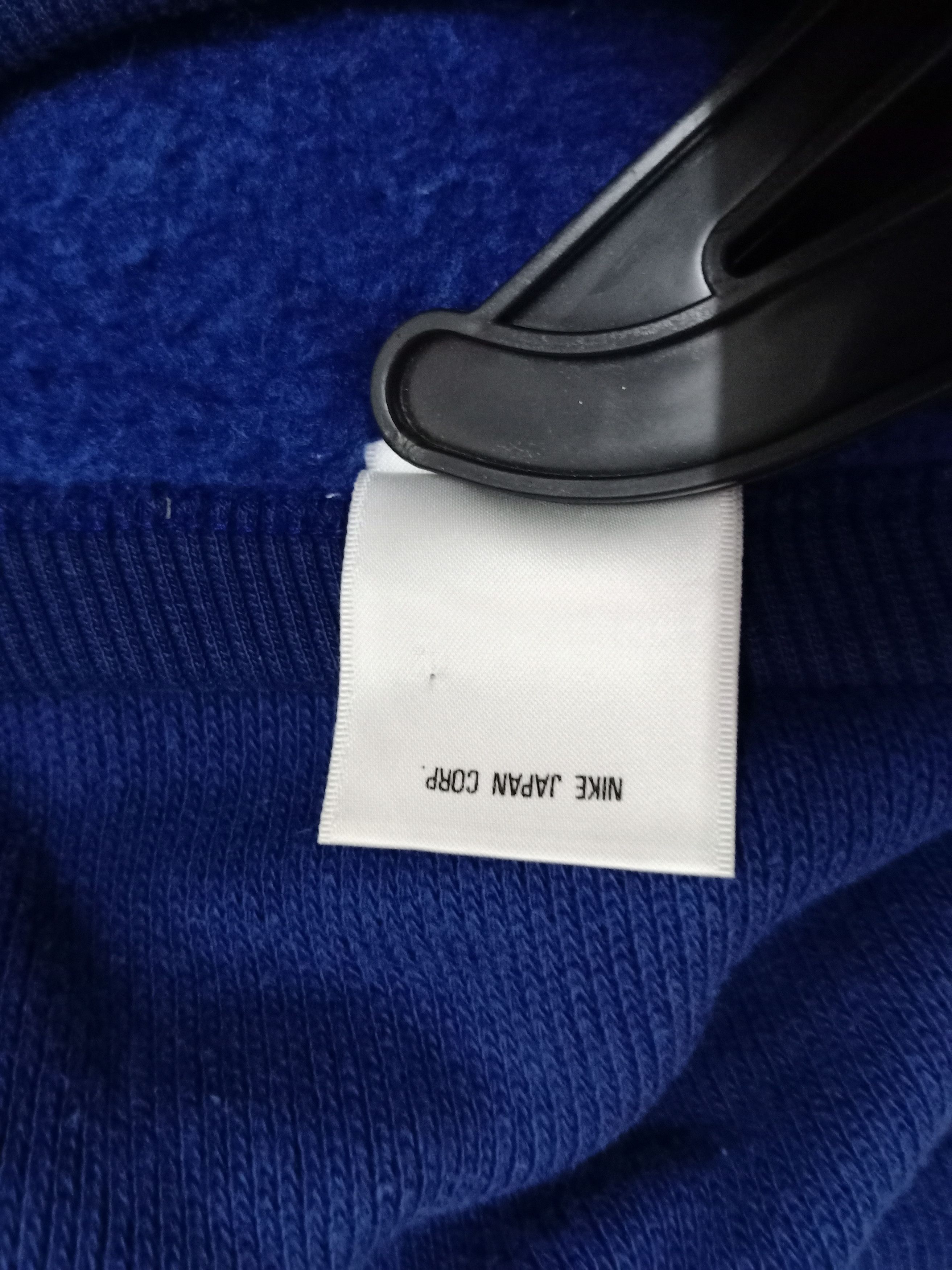 Nike Vintage Nike Small Logo Pullover Sweatshirts Size US M / EU 48-50 / 2 - 6 Thumbnail