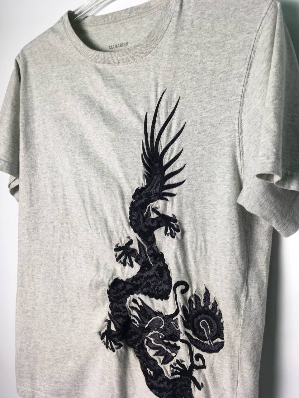 Japanese Brand × Maharishi Y2K Vintage Dragon Embroidered T-Shirt size S Size US S / EU 44-46 / 1 - 3 Thumbnail