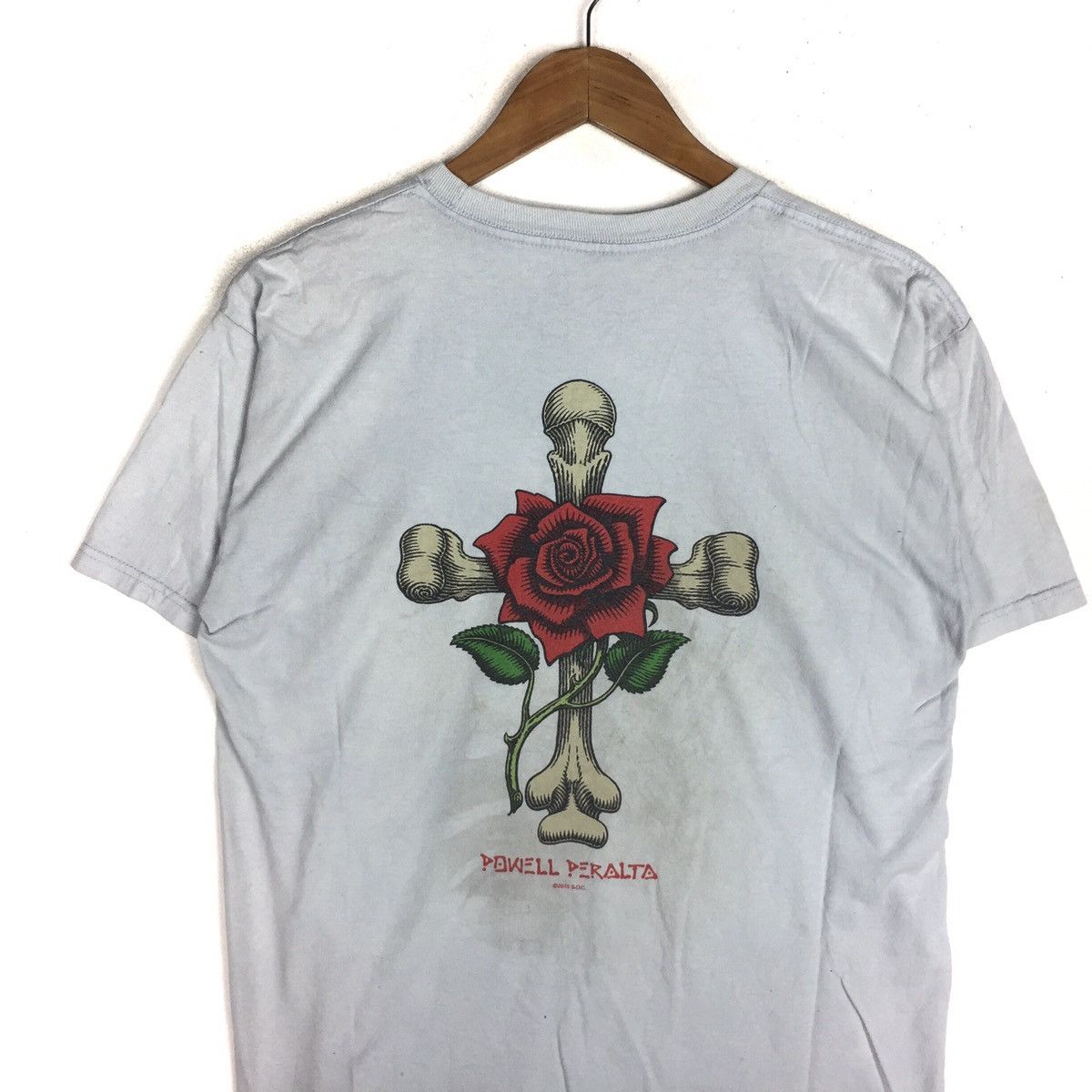 Powell Peralta 2015 POWELL PERALTA SKULL CROSS ROSE SKATE T-SHIRT Size US M / EU 48-50 / 2 - 4 Thumbnail