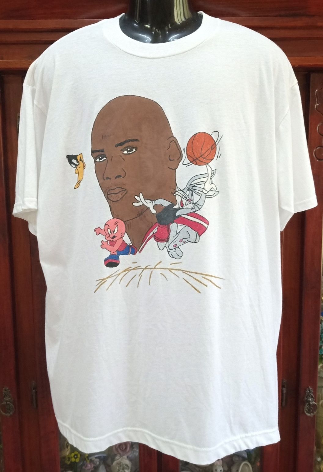 Jerzees × Vintage Vintage 90s Michael Jordan x Looney Tunes Artwork T-shirt Size US XL / EU 56 / 4 - 1 Thumbnail