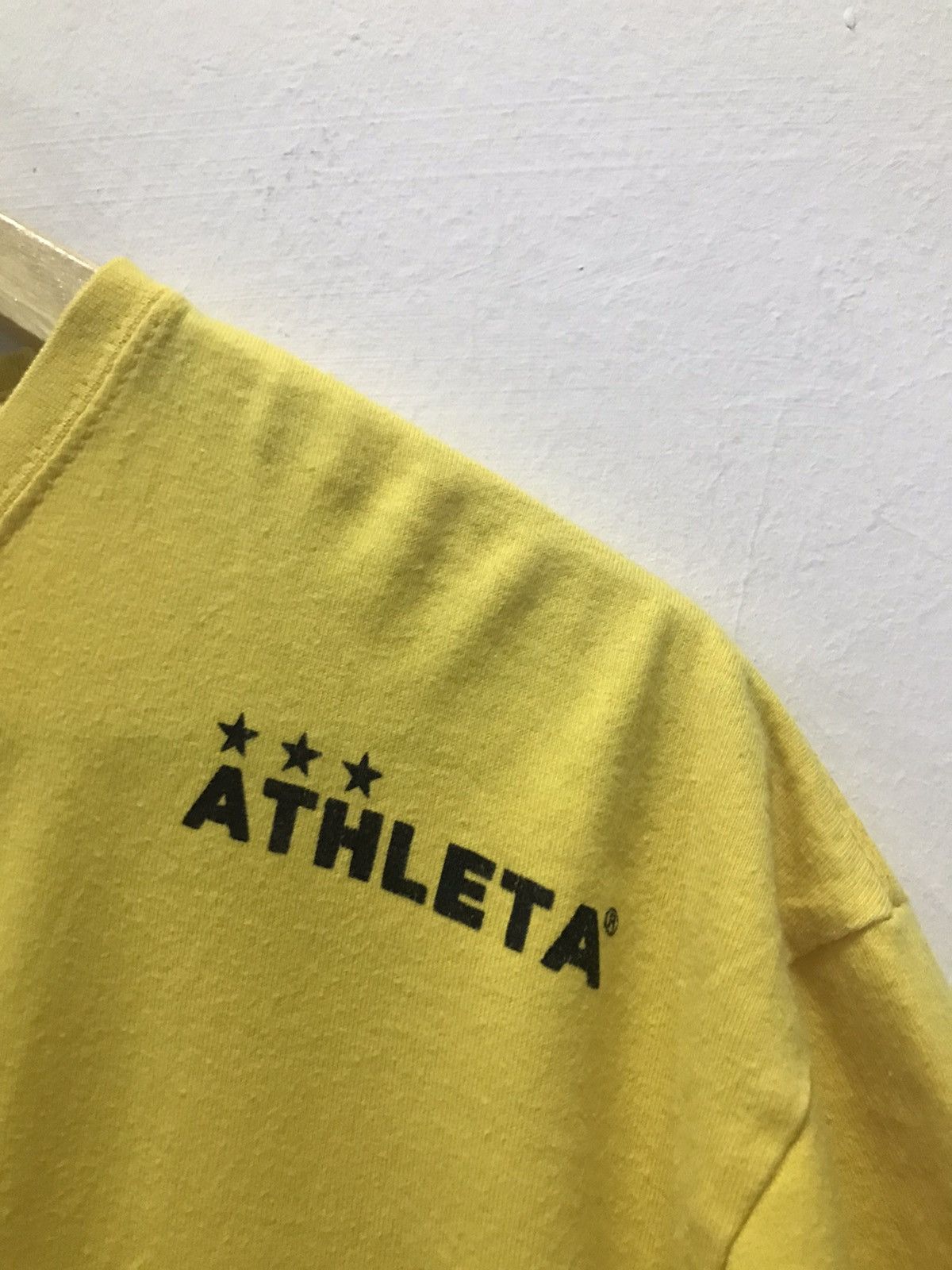 Other Vintage Athleta Brasil overprint tee Size US L / EU 52-54 / 3 - 3 Thumbnail