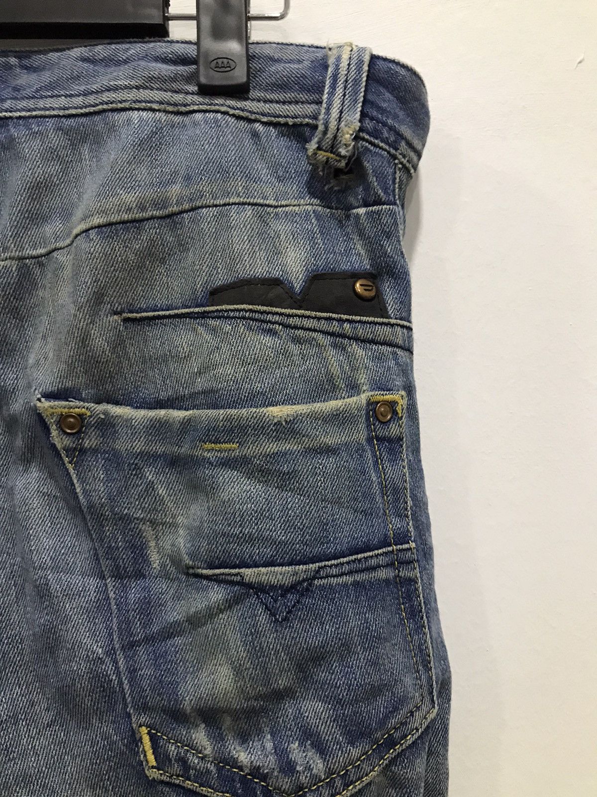 Diesel Diesel Darron Distressed denim MADE IN ITALY Size US 34 / EU 50 - 18 Thumbnail