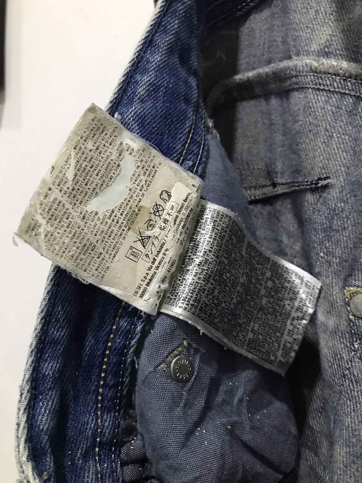 Diesel Diesel Darron Distressed denim MADE IN ITALY Size US 34 / EU 50 - 24 Thumbnail