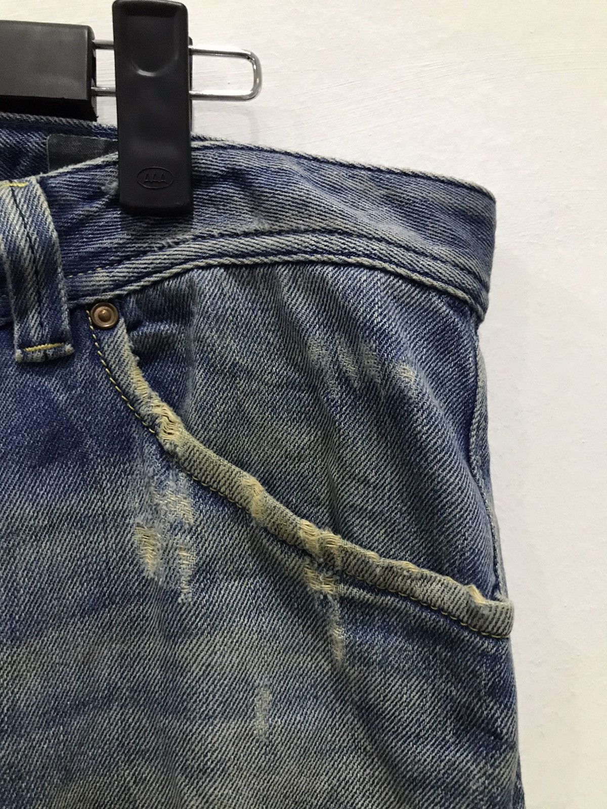 Diesel Diesel Darron Distressed denim MADE IN ITALY Size US 34 / EU 50 - 13 Thumbnail