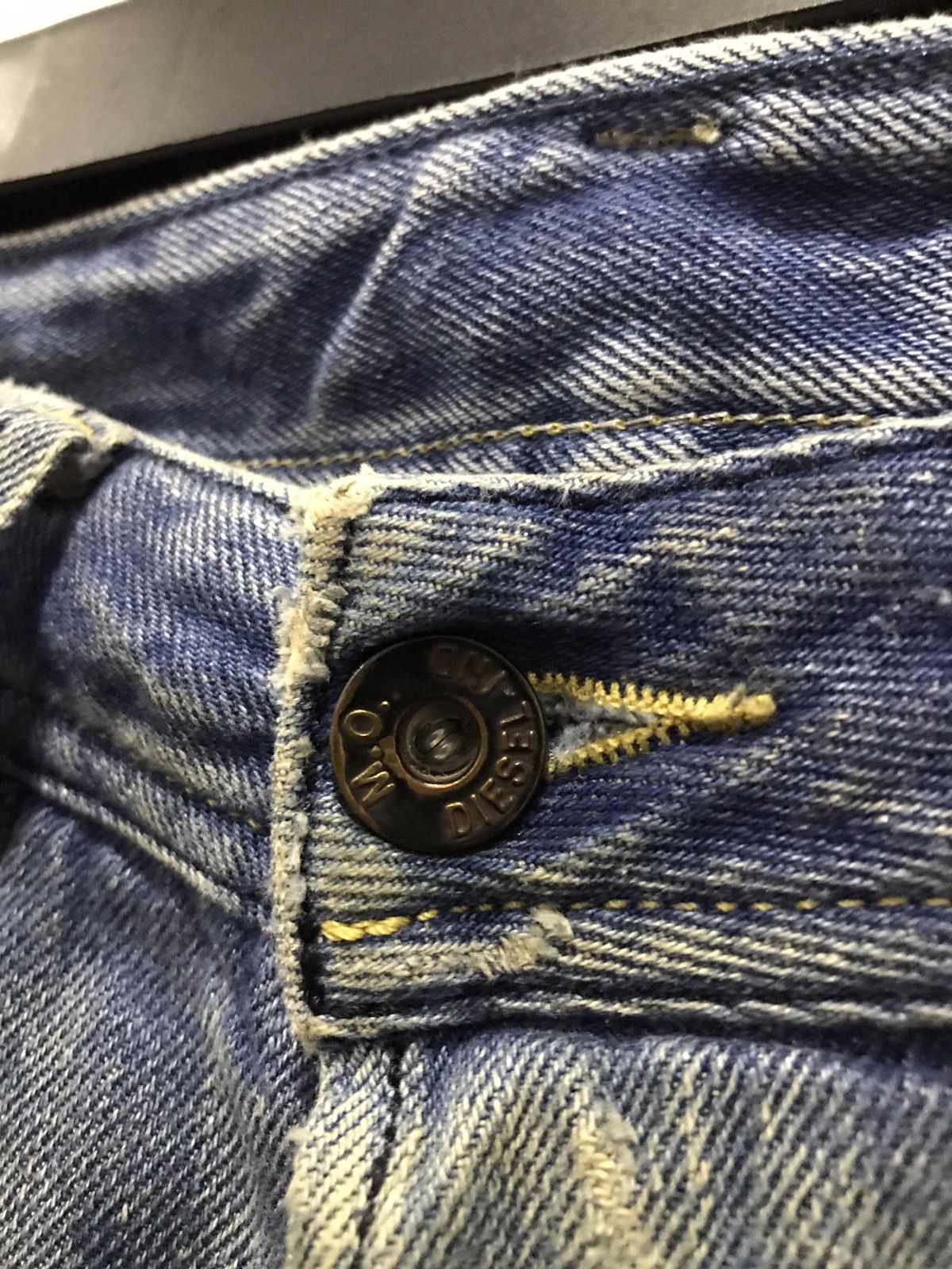 Diesel Diesel Darron Distressed denim MADE IN ITALY Size US 34 / EU 50 - 16 Thumbnail