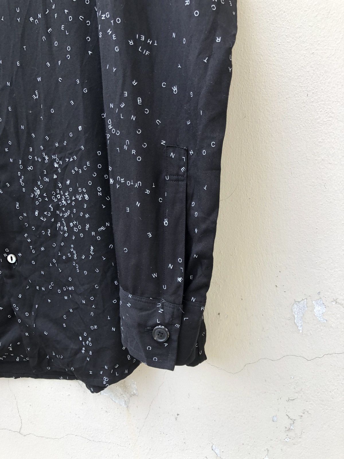 SHAREEF 2007 Shareef Japan Alphabetical Black Rayon Oversized Shirt Size US M / EU 48-50 / 2 - 7 Thumbnail
