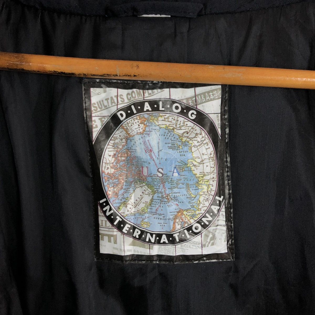Japanese Brand MULTI COLOUR RARE DESIGN DIALOG INTERNATIONAL USA JACKET Size US XXL / EU 58 / 5 - 12 Thumbnail