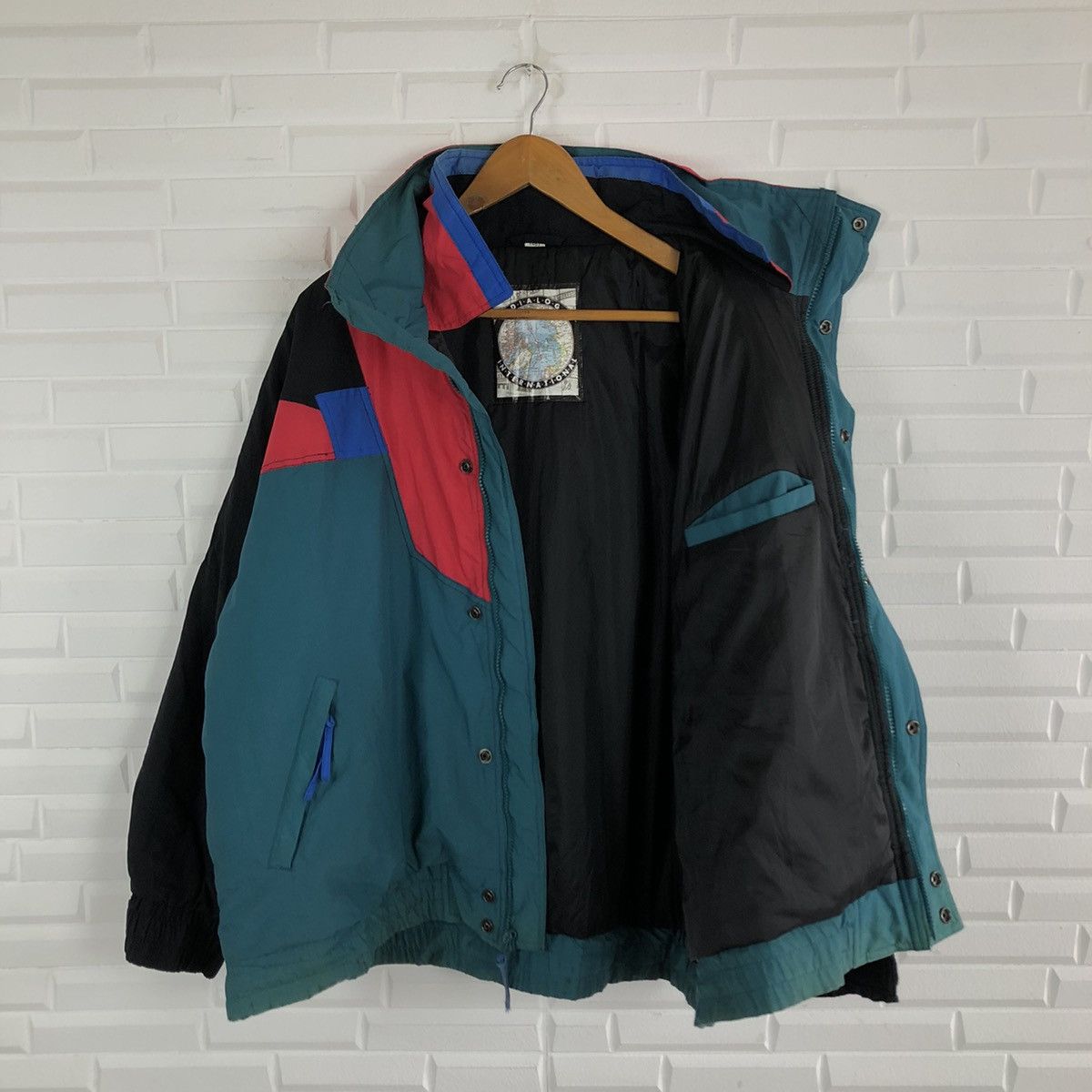 Japanese Brand MULTI COLOUR RARE DESIGN DIALOG INTERNATIONAL USA JACKET Size US XXL / EU 58 / 5 - 10 Thumbnail
