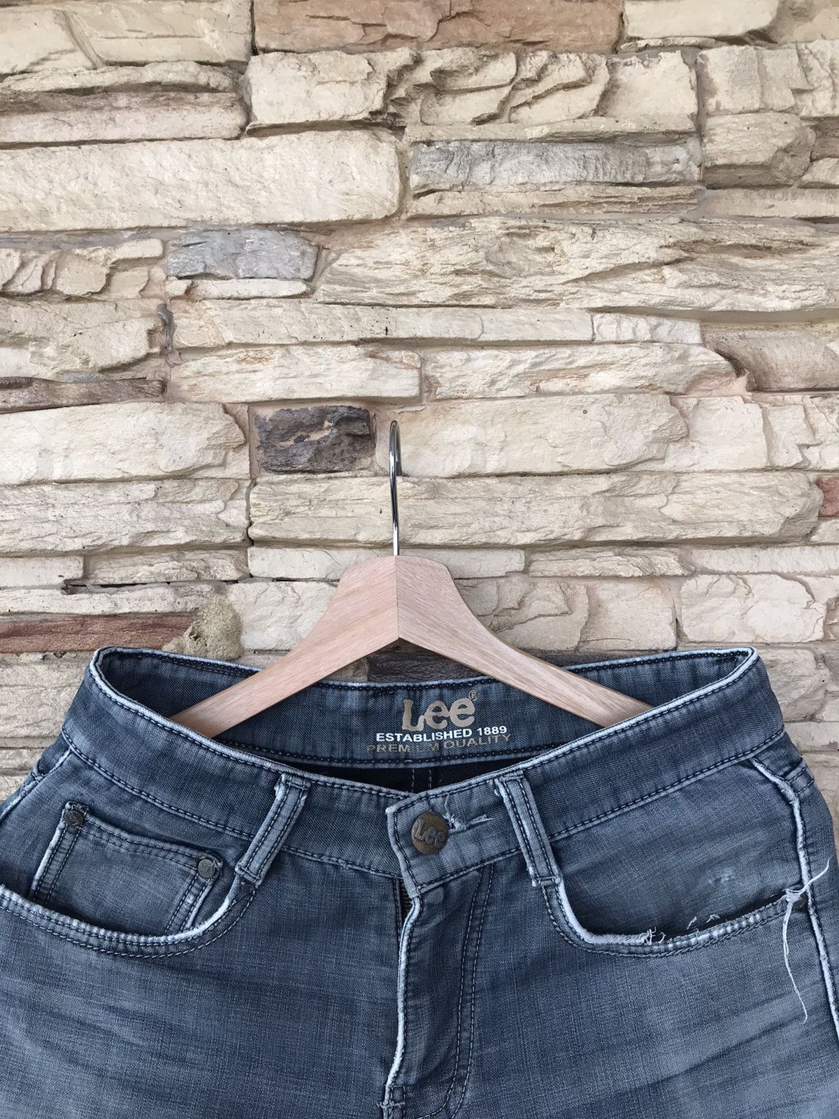 Lee Flare Vintage Lee Distressed Denim lgb ifsixwasnine Size US 29 - 6 Thumbnail