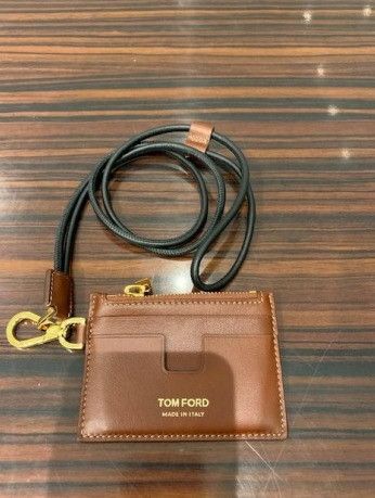 o1w1db10723 Card Holder in Brown