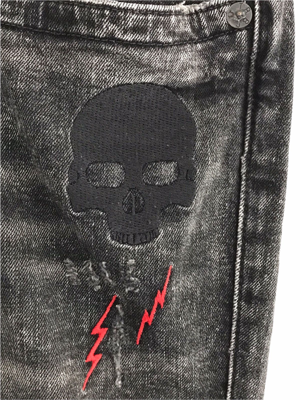 True Religion Black Acid Wash Skull Embroidery Stretch Skinny Jeans Size US 38 / EU 54 - 4 Thumbnail