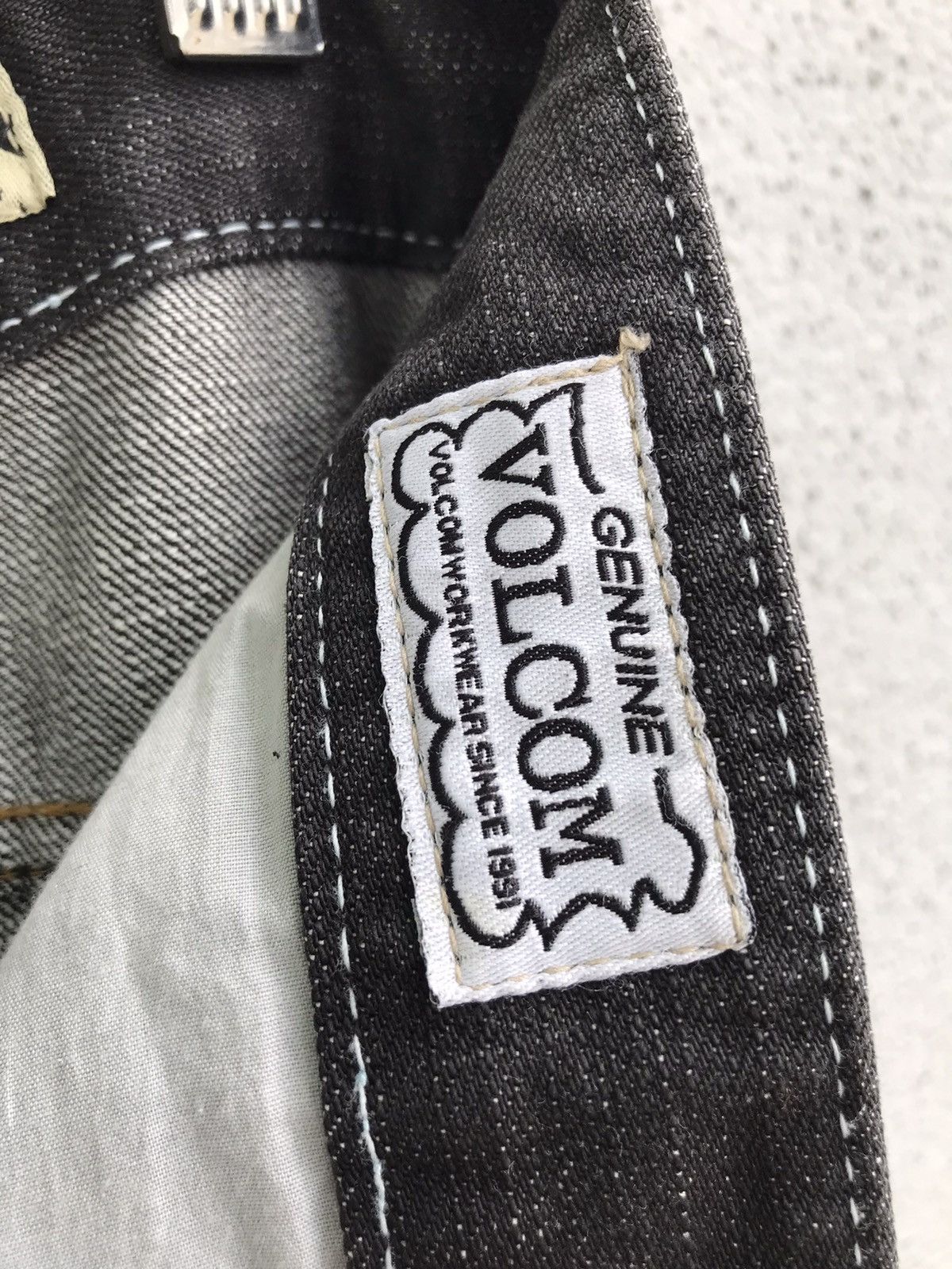 Volcom VOLCOM Liberated Revolver Jeans Made In Usa Size US 35 - 7 Thumbnail