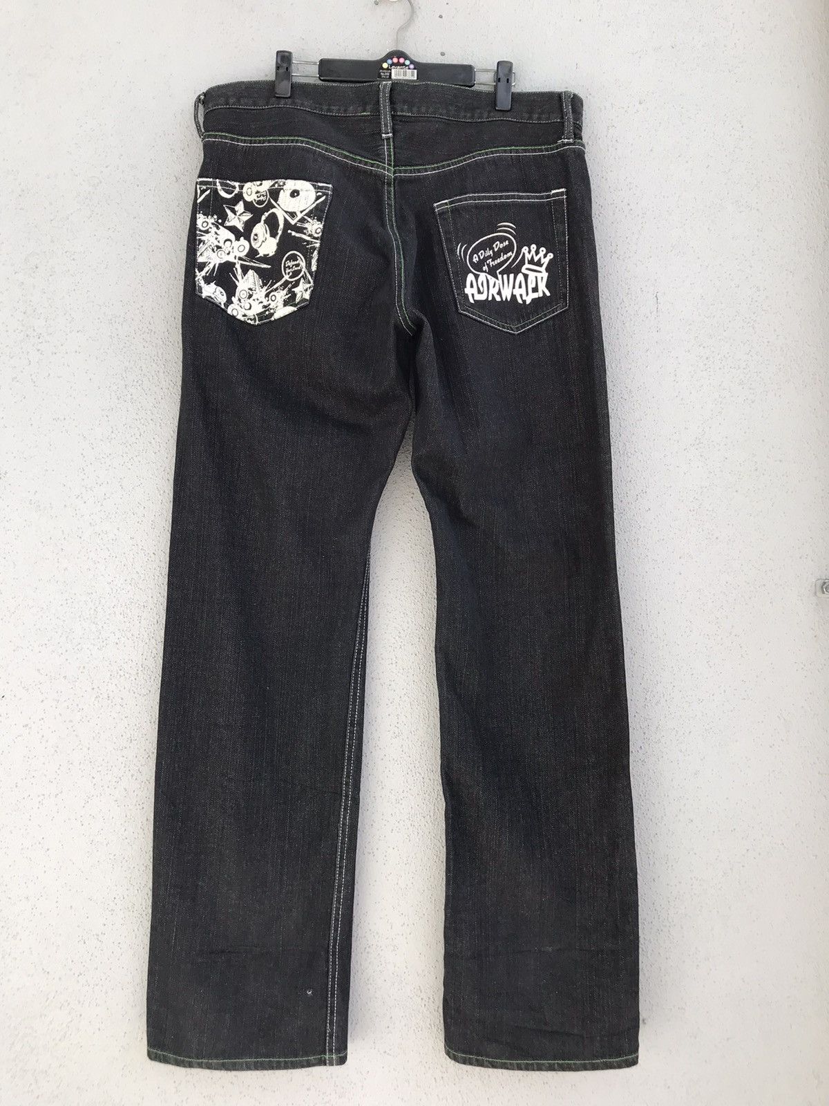 Airwalk Airwalk Printed Black Denim Jeans Size US 36 / EU 52 - 1 Thumbnail