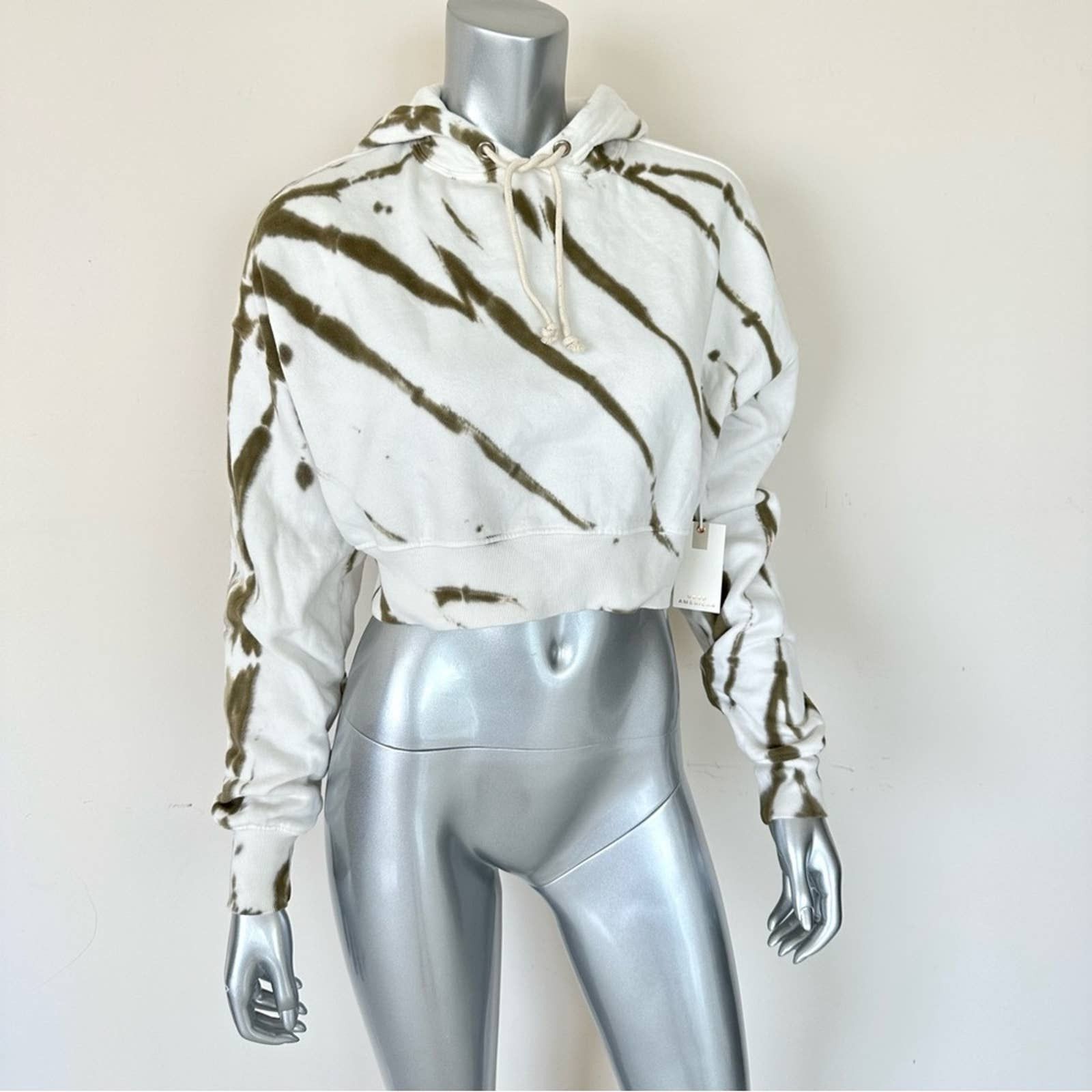 NWT!!! Good American crop sweatshirt size 0 or XS