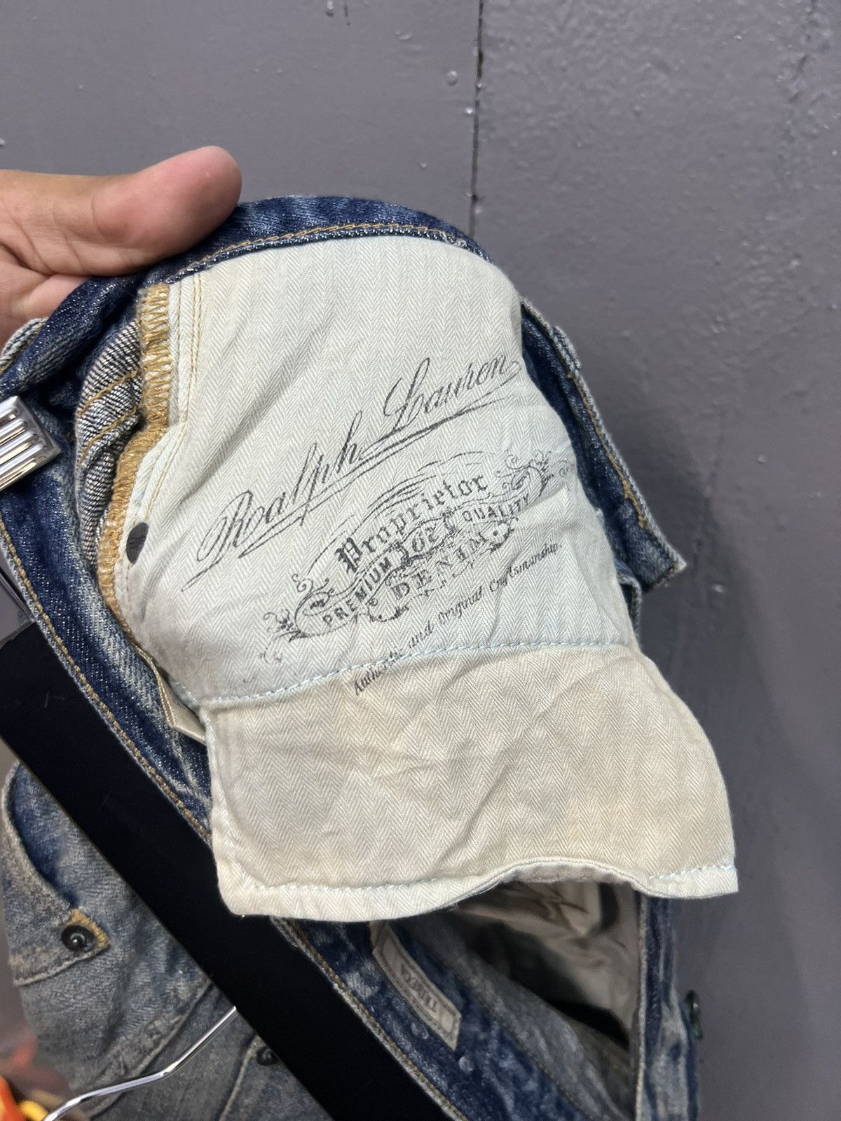 Ralph Lauren VINTAGE RALPH LAURENT PROPHIETOR JEANS DISTRESS SIZE 30 Size US 30 / EU 46 - 7 Thumbnail